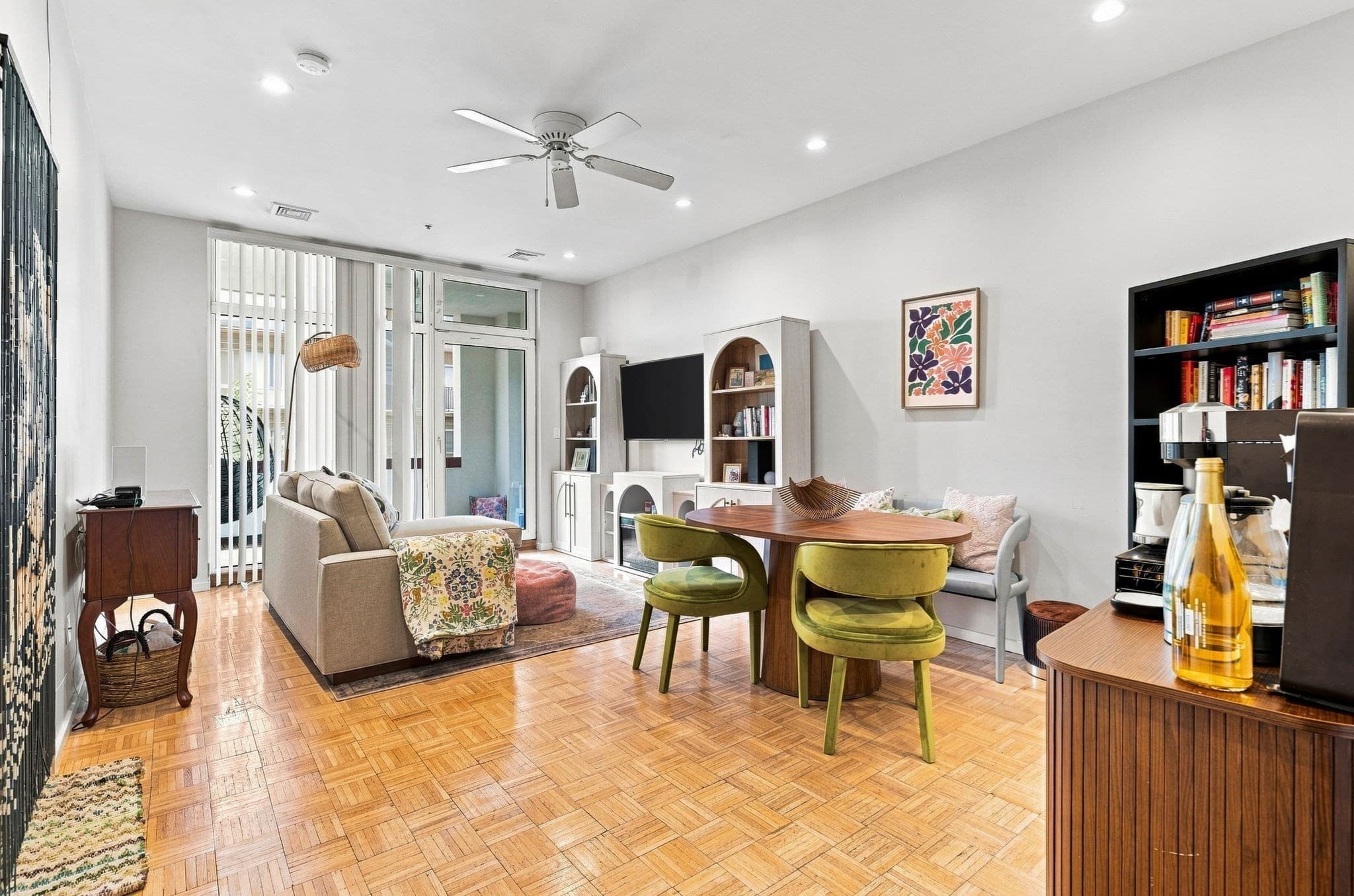 Condominium at 300 Commercial Street # 512, Boston MA 02109, Boston, photo 2 of 17