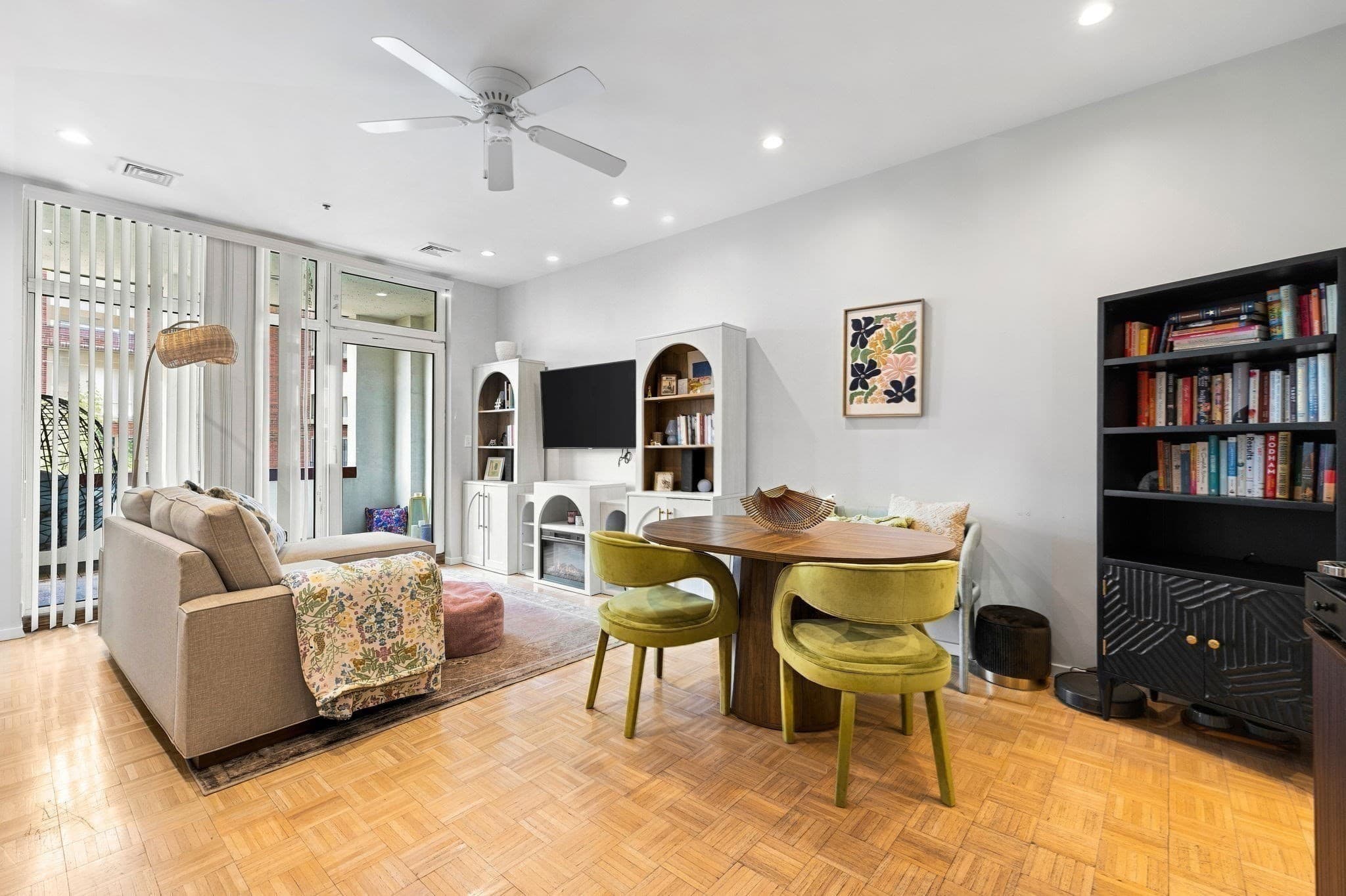 Condominium at 300 Commercial Street # 512, Boston MA 02109, Boston, photo 6 of 17