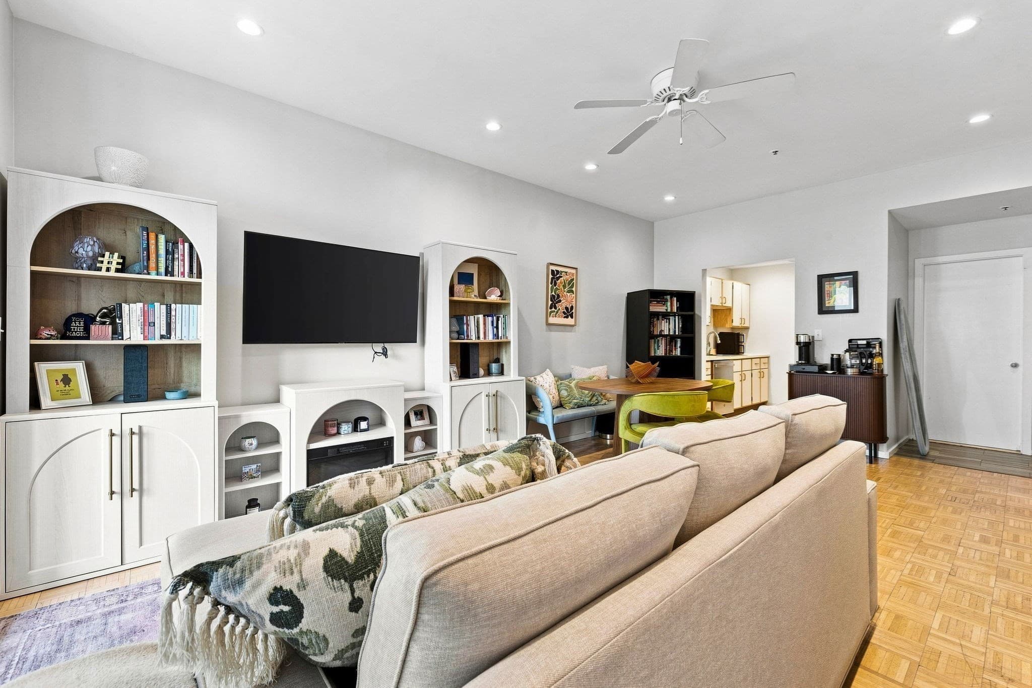 Condominium at 300 Commercial Street # 512, Boston MA 02109, Boston, photo 3 of 17