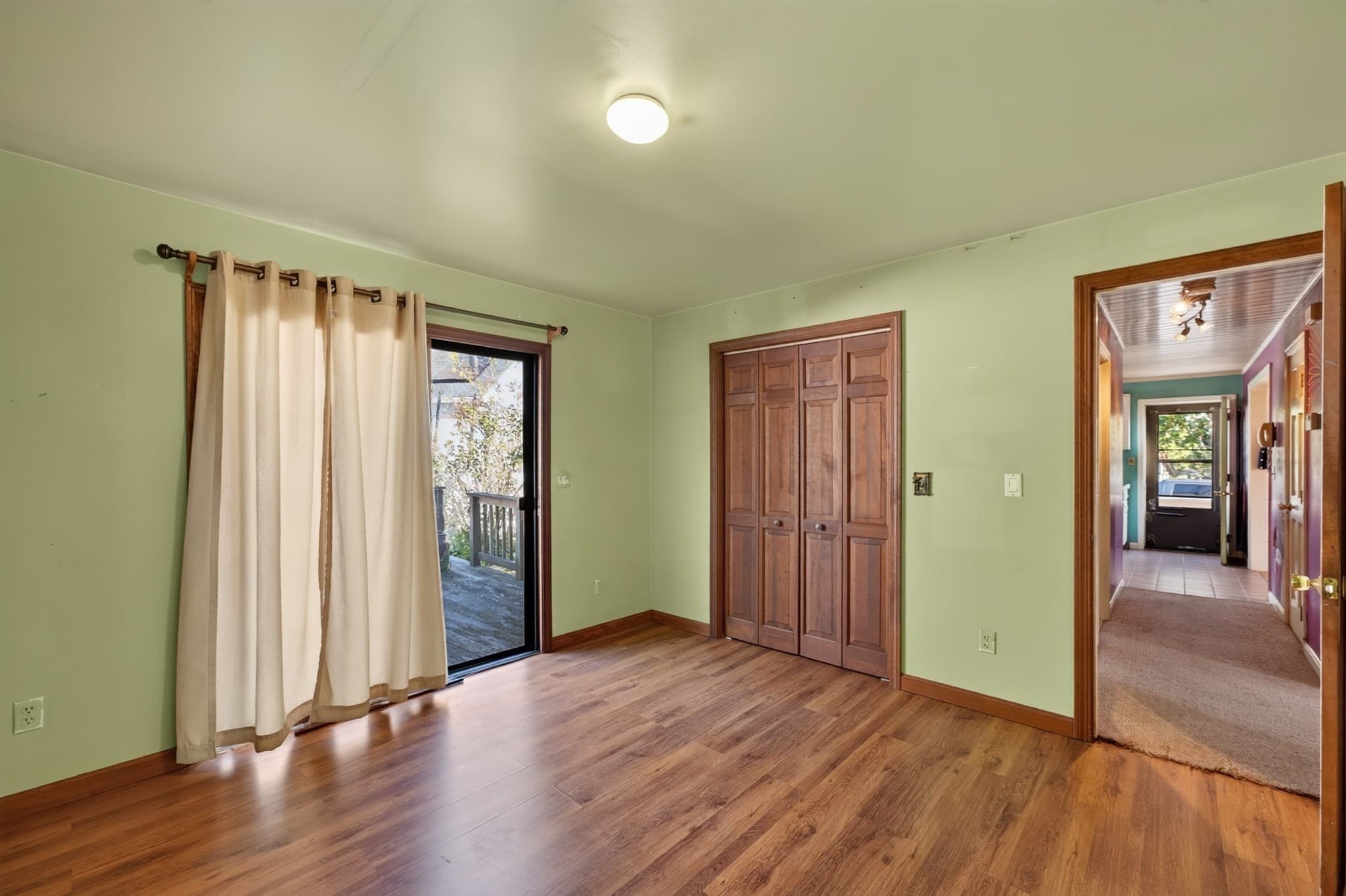 Single Family Residence at 52 Donny Dr, New Bedford MA 02740, New Bedford, photo 9 of 27