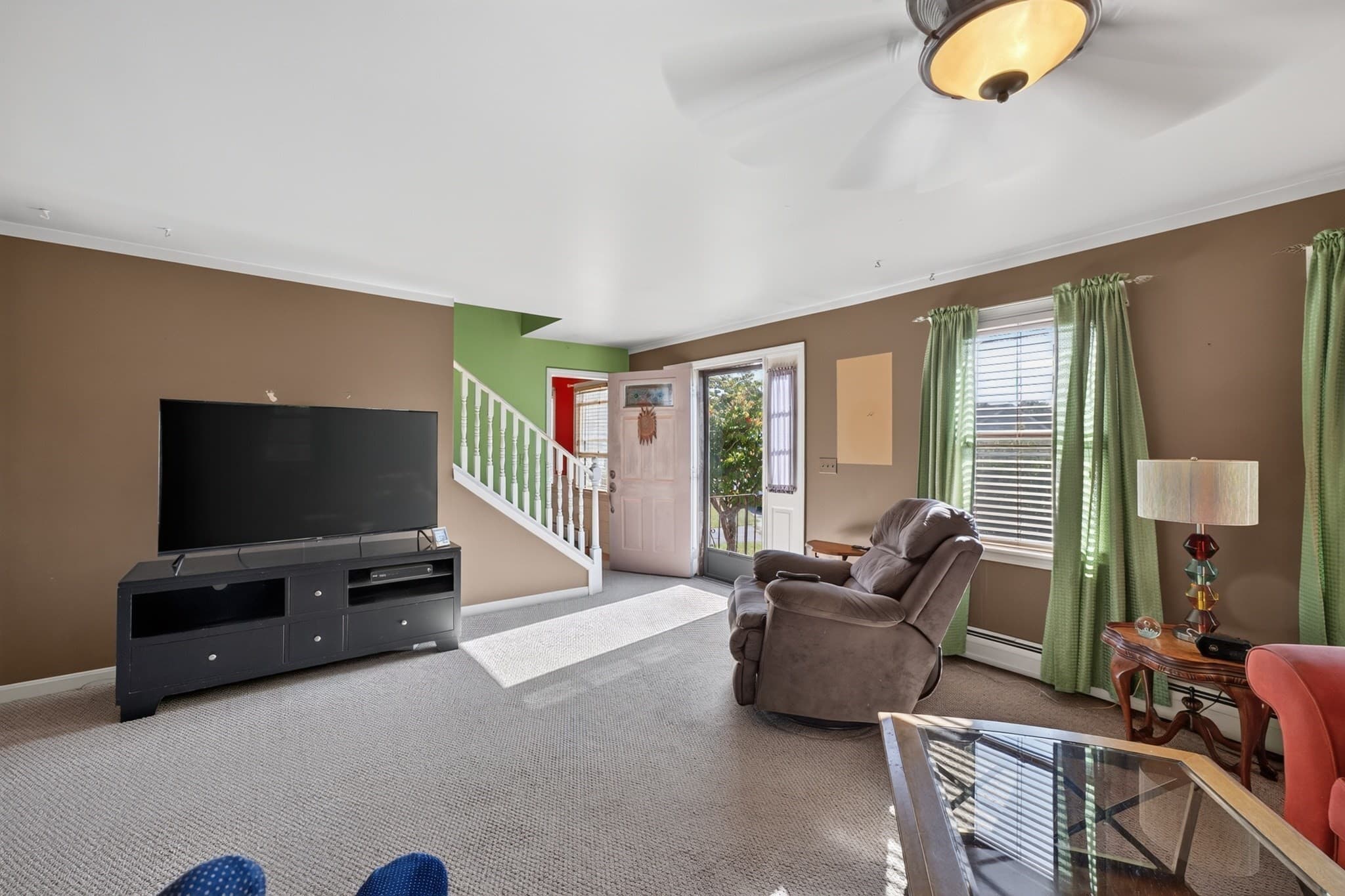 Single Family Residence at 52 Donny Dr, New Bedford MA 02740, New Bedford, photo 4 of 27