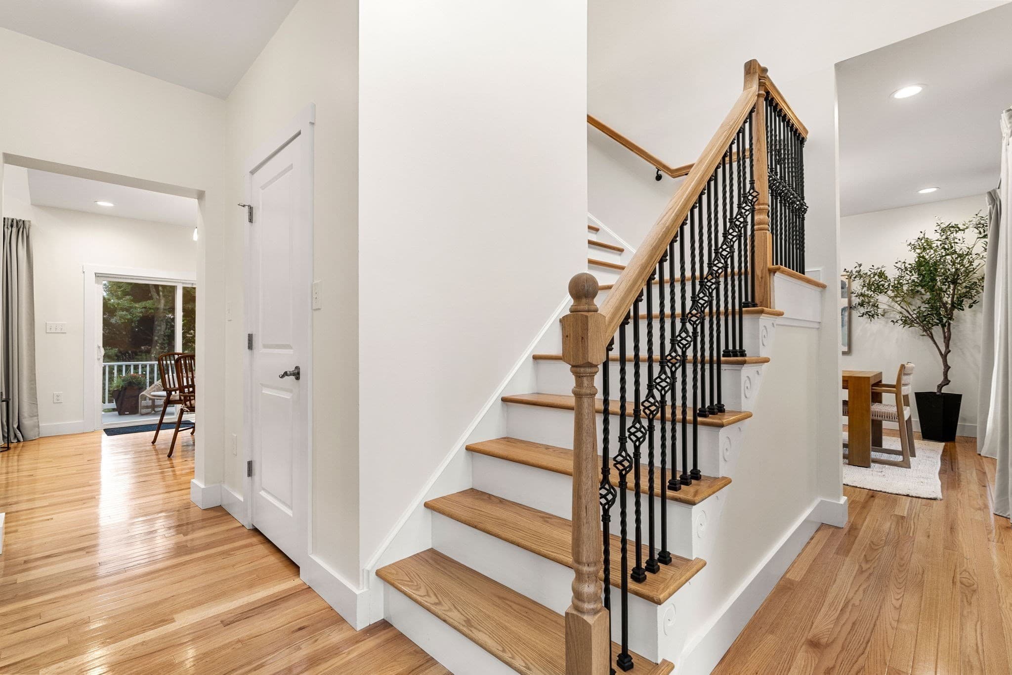 Single Family Residence at 42 Winthrop Road, Lexington MA 02421, Lexington, photo 2 of 31