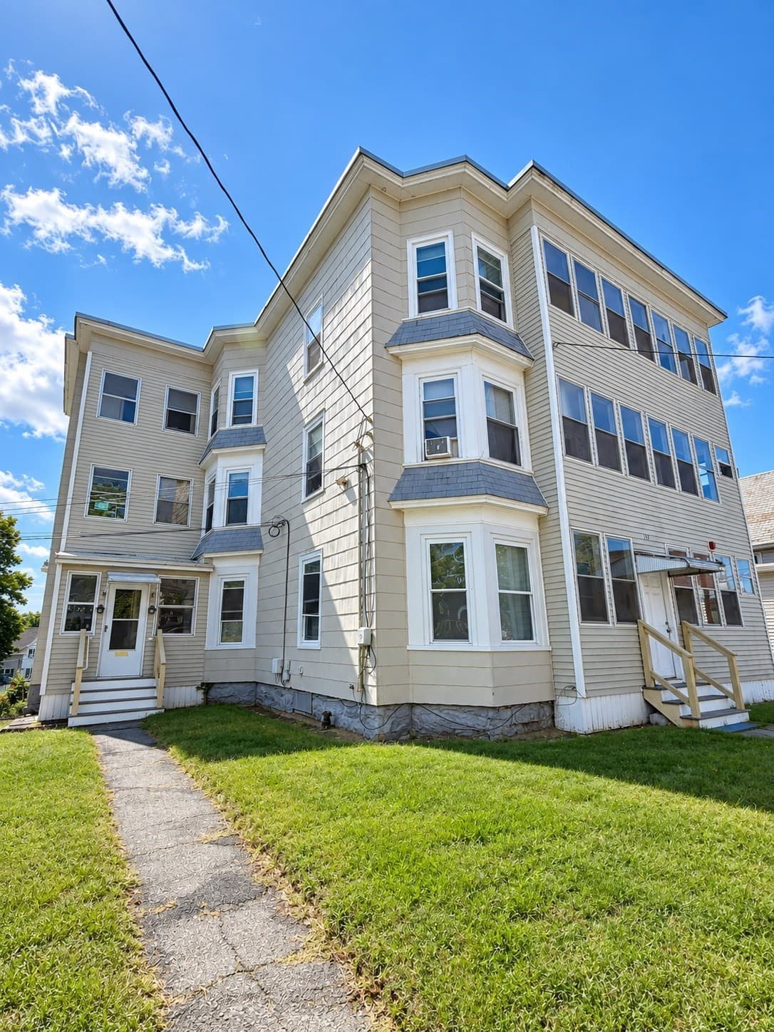 113 Spruce, Leominster MA 01453