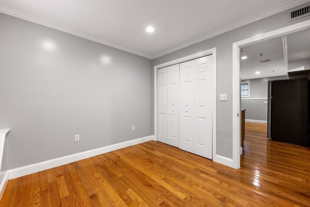 Condominium at 11 Wiget Street # 1, Boston MA 02113, Boston, photo 10 of 18