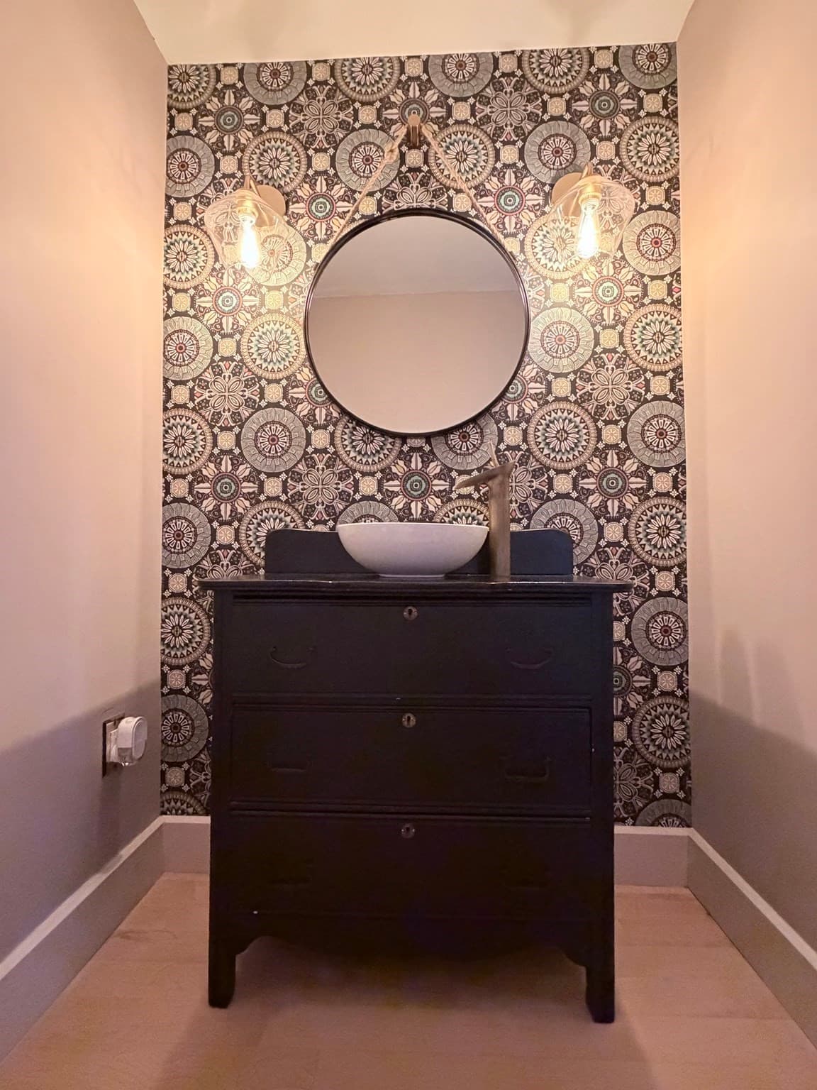 Single Family Residence at 52 South Main, Topsfield MA 01983, Topsfield, photo 11 of 42