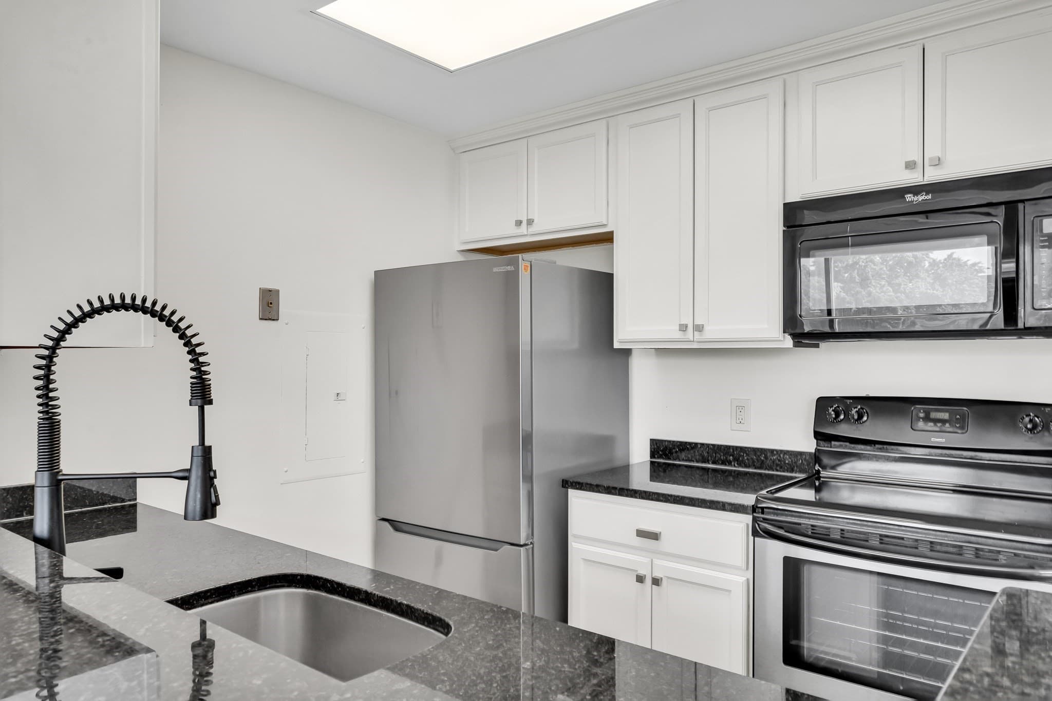 Condominium at 169 Monsignor Obrien Hwy # 309, Cambridge MA 02141, Cambridge, photo 13 of 39