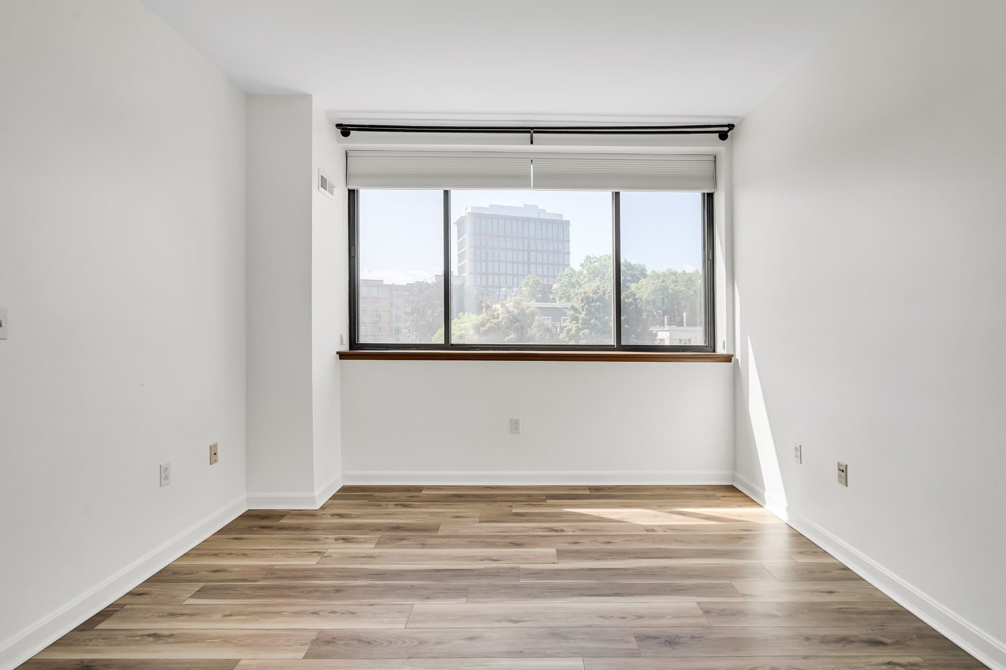 Condominium at 169 Monsignor Obrien Hwy # 309, Cambridge MA 02141, Cambridge, photo 24 of 39