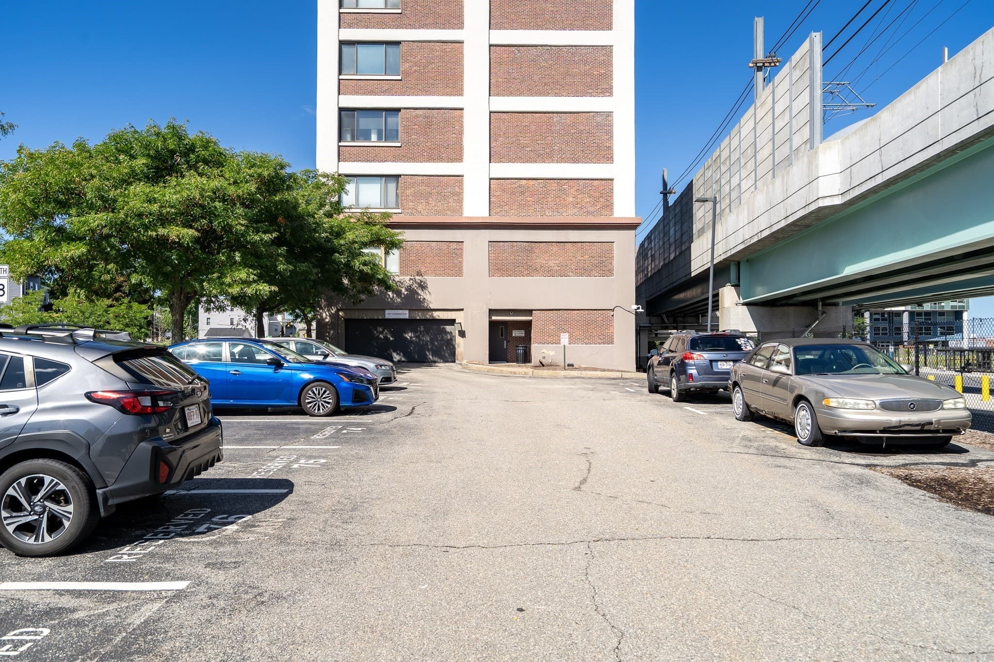 Condominium at 169 Monsignor Obrien Hwy # 309, Cambridge MA 02141, Cambridge, photo 38 of 39