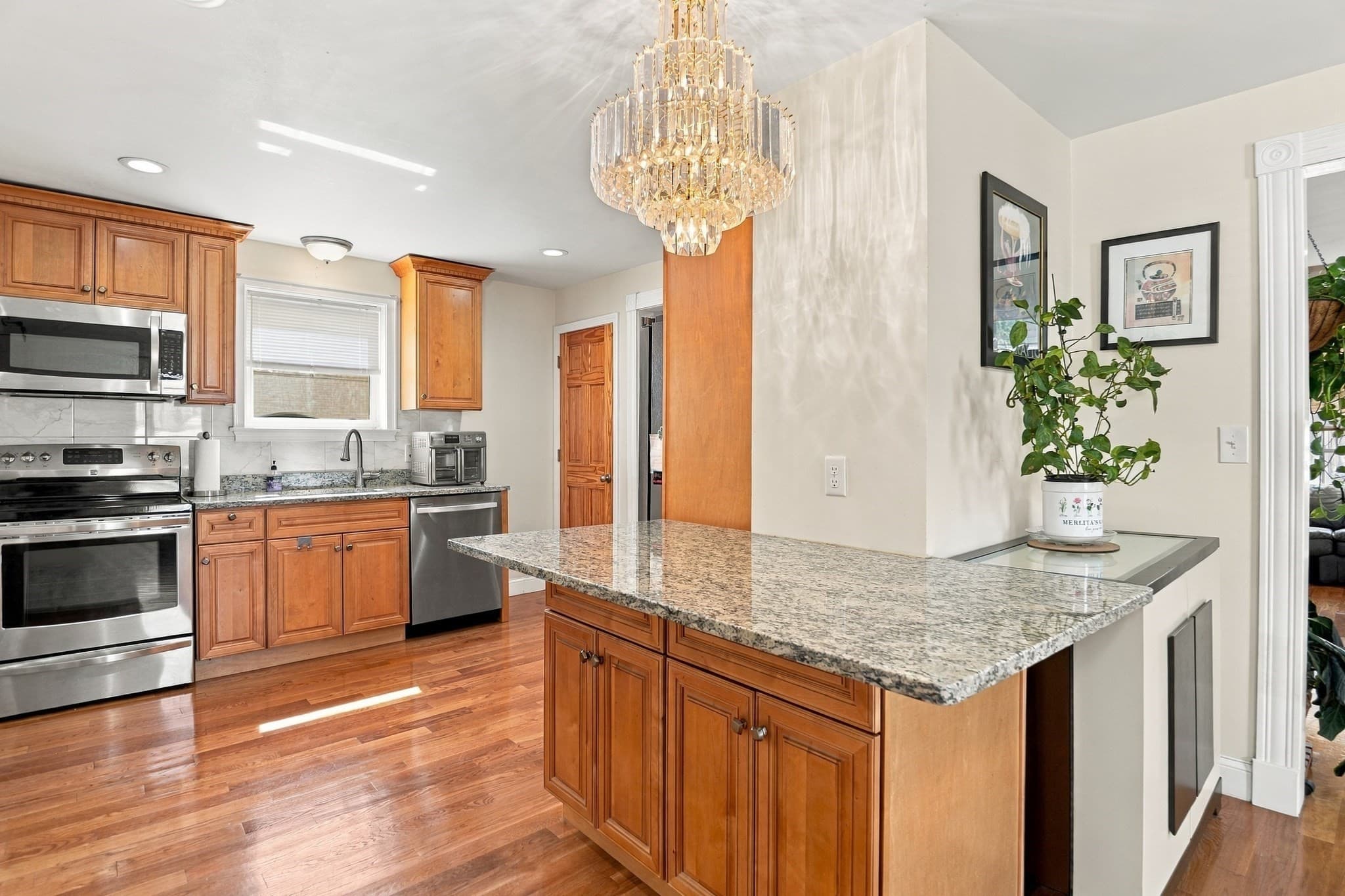 Single Family Residence at 7 Geneva Avenue, Lynn MA 01905, Lynn, photo 10 of 33
