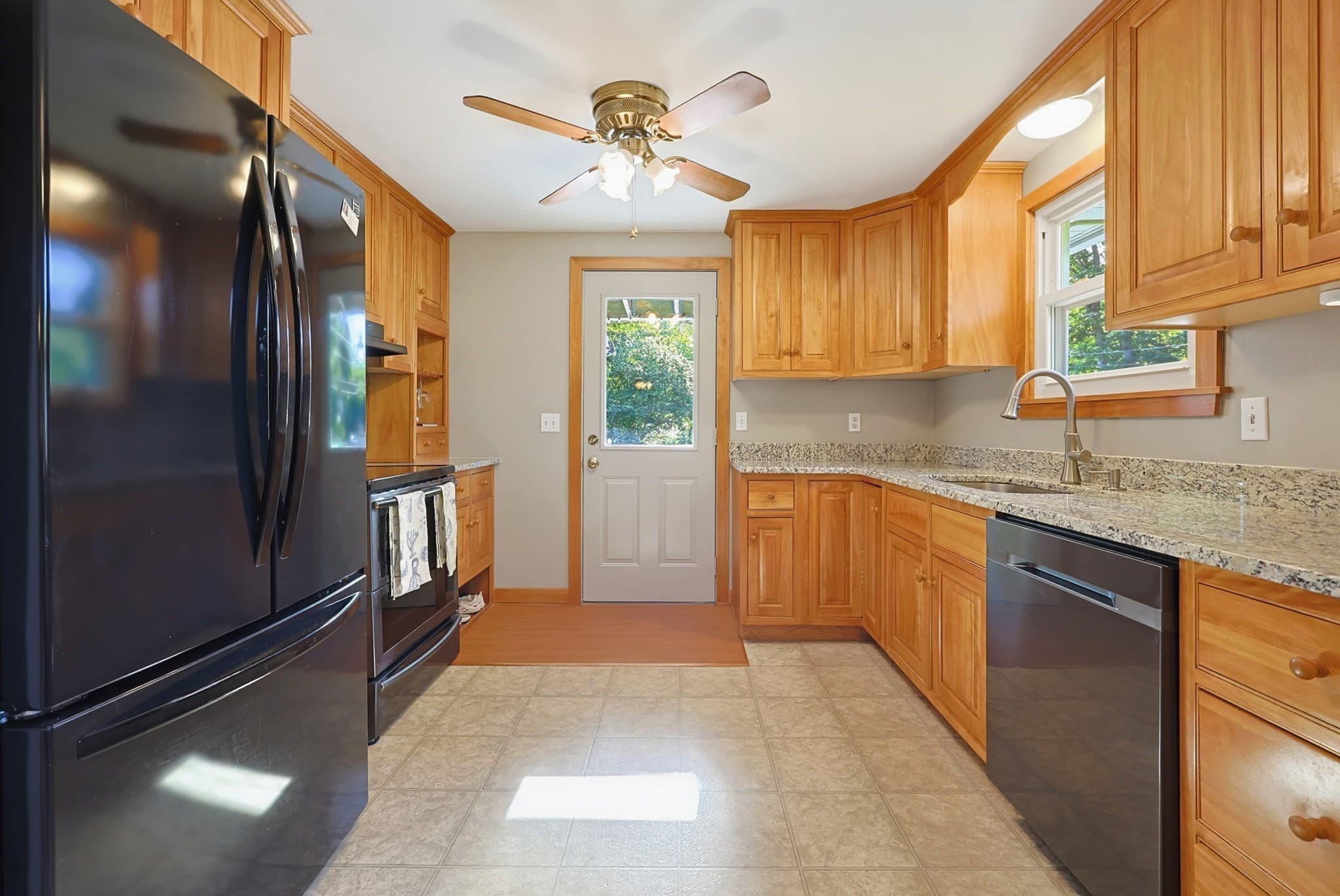 Single Family Residence at 73 Hickory Rd., Attleboro MA 02703, Attleboro, photo 10 of 42