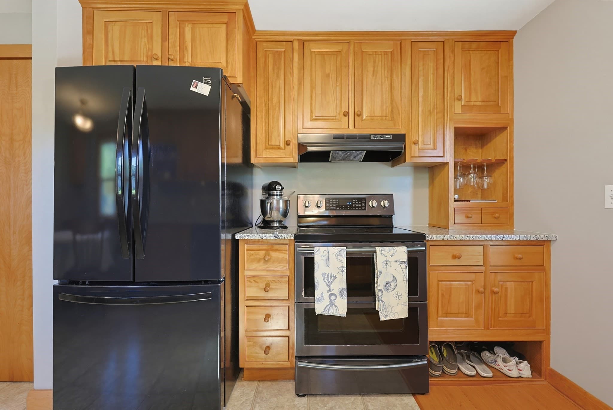 Single Family Residence at 73 Hickory Rd., Attleboro MA 02703, Attleboro, photo 11 of 42