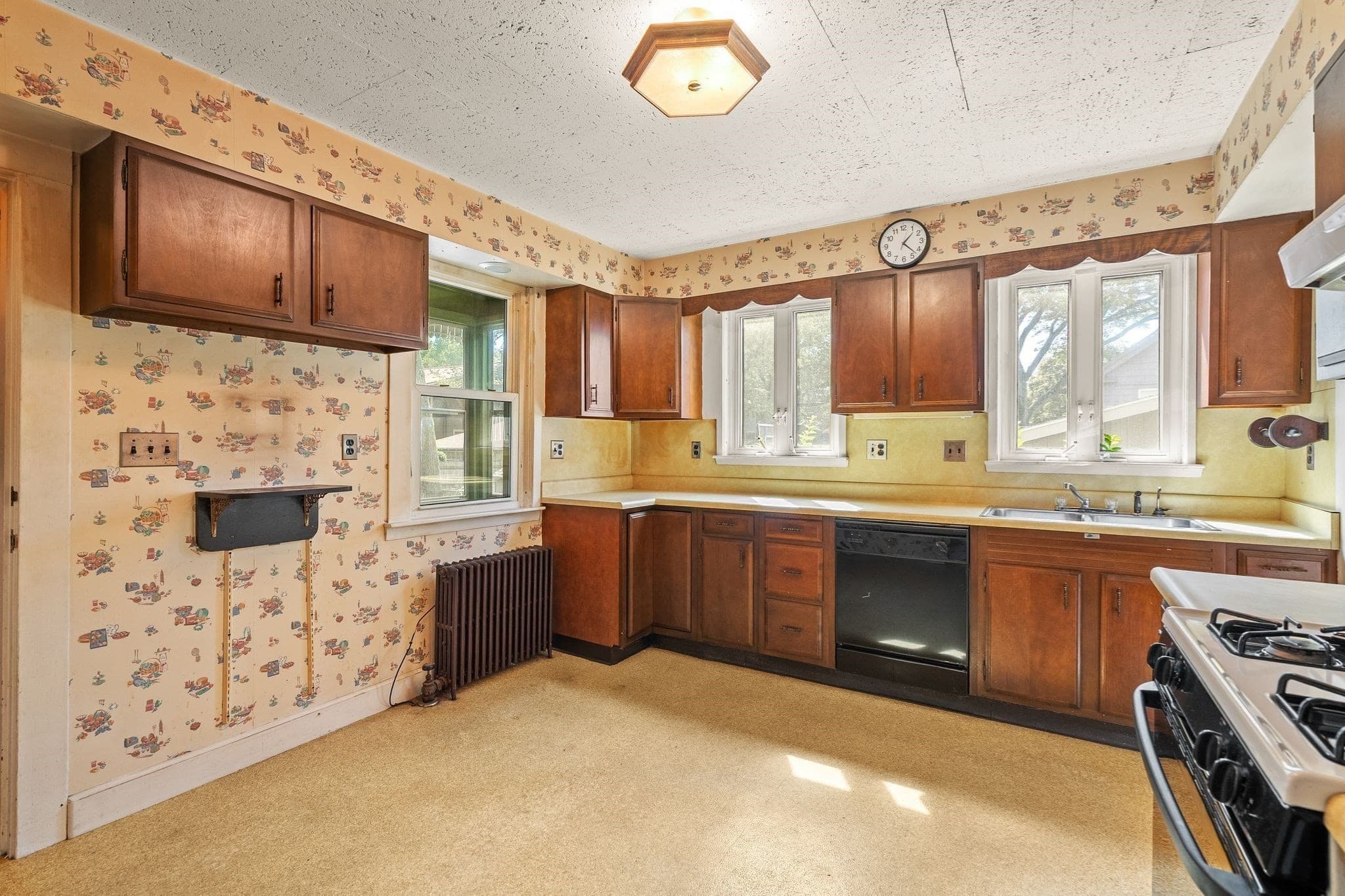 Multi Family at 124 Jason St, Arlington MA 02476, Arlington, photo 25 of 42
