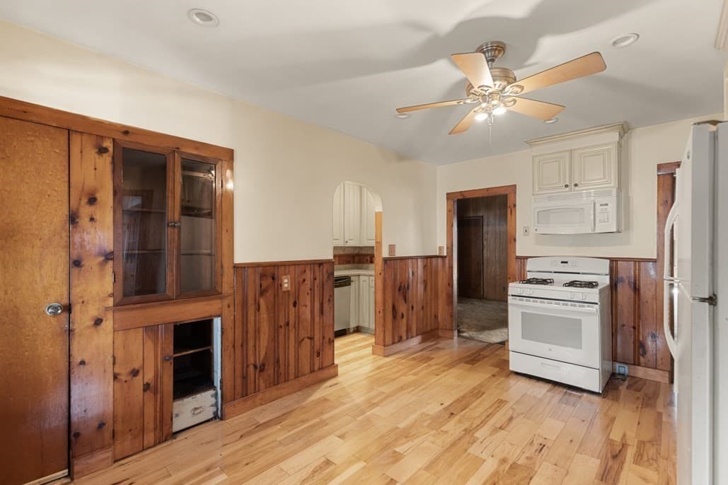 Single Family Residence at 150 Falcon St, Boston MA 02128, Boston, photo 8 of 26