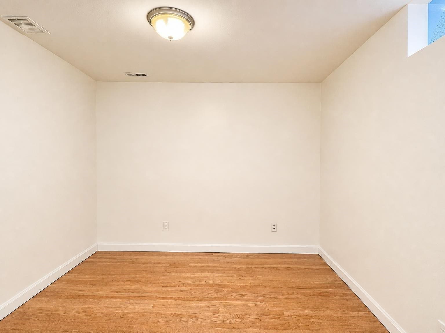 Condominium at 356-358 Main St # G2, Boston MA 02129, Boston, photo 31 of 38