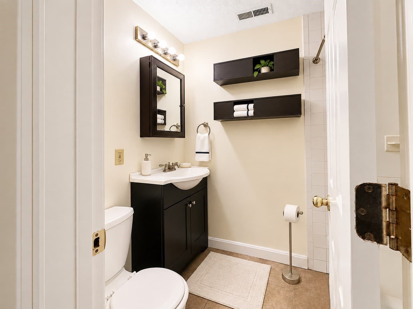 Condominium at 356-358 Main St # G2, Boston MA 02129, Boston, photo 8 of 38