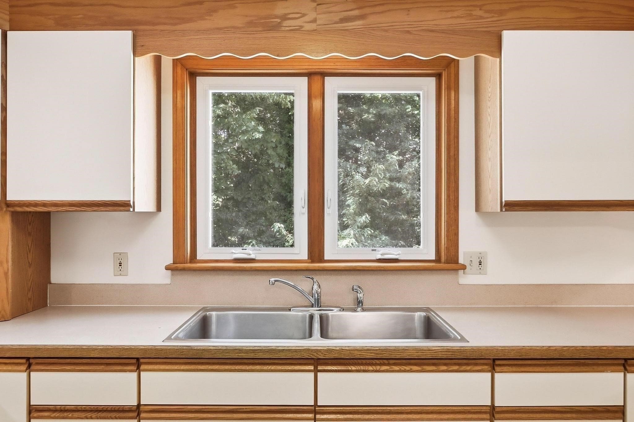 Single Family Residence at 147 Woodland Road, Southborough MA 01772, Southborough, photo 9 of 42