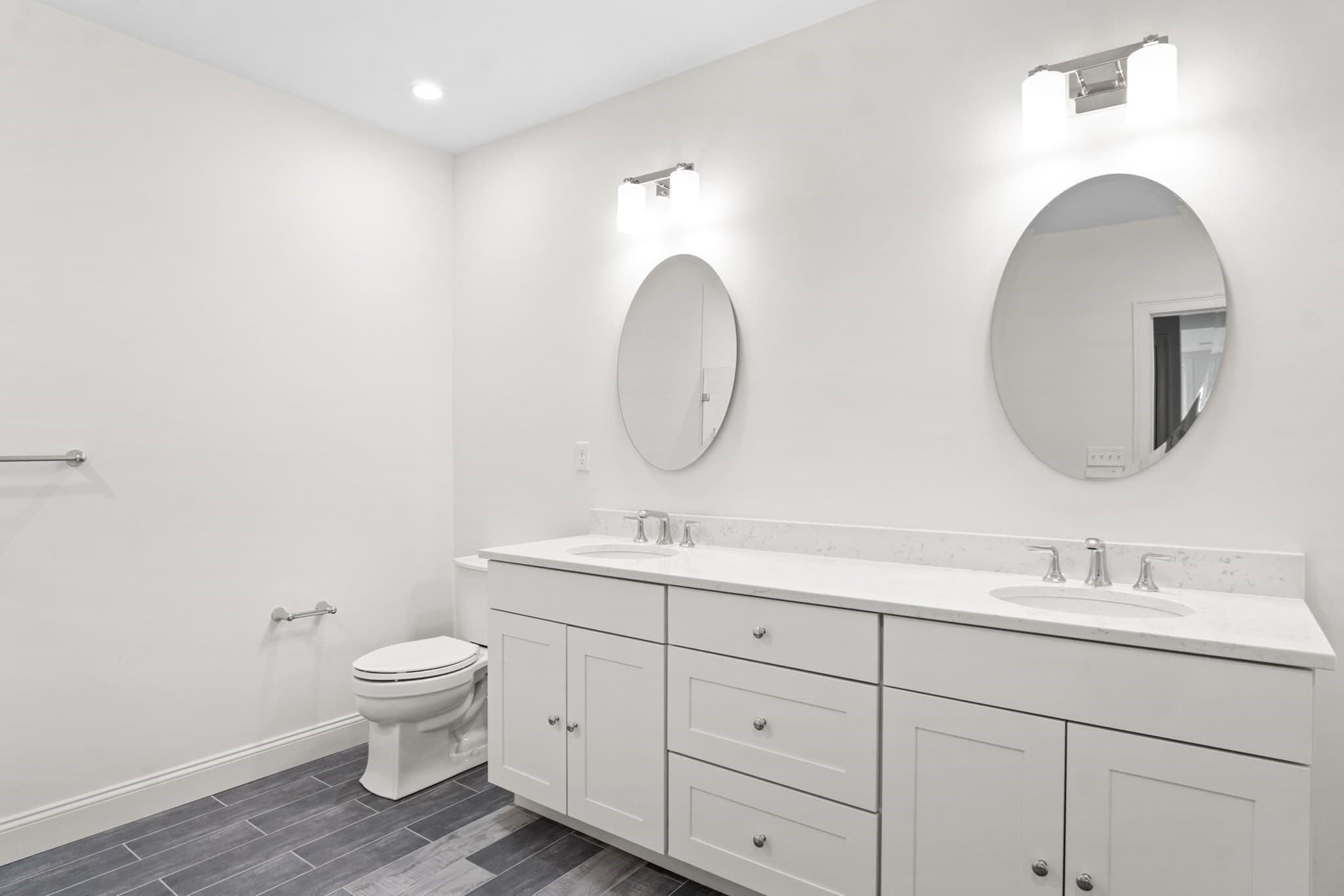 Condominium at 16 Taylor Drive # 3007, Reading MA 01867, Reading, photo 5 of 12
