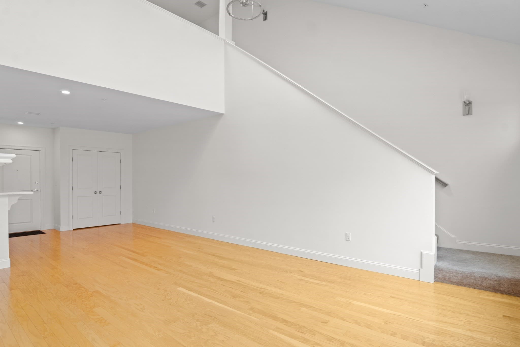 Condominium at 16 Taylor Drive # 3007, Reading MA 01867, Reading, photo 9 of 12