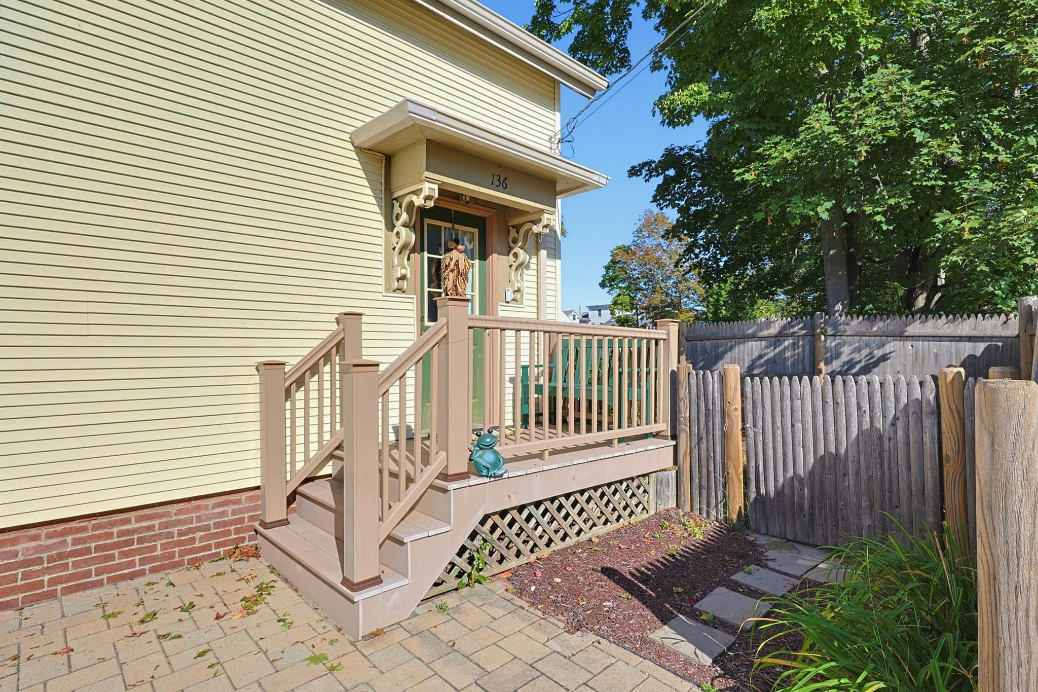 Single Family Residence at 136 East Street, North Attleboro MA 02760, North Attleboro, photo 2 of 36