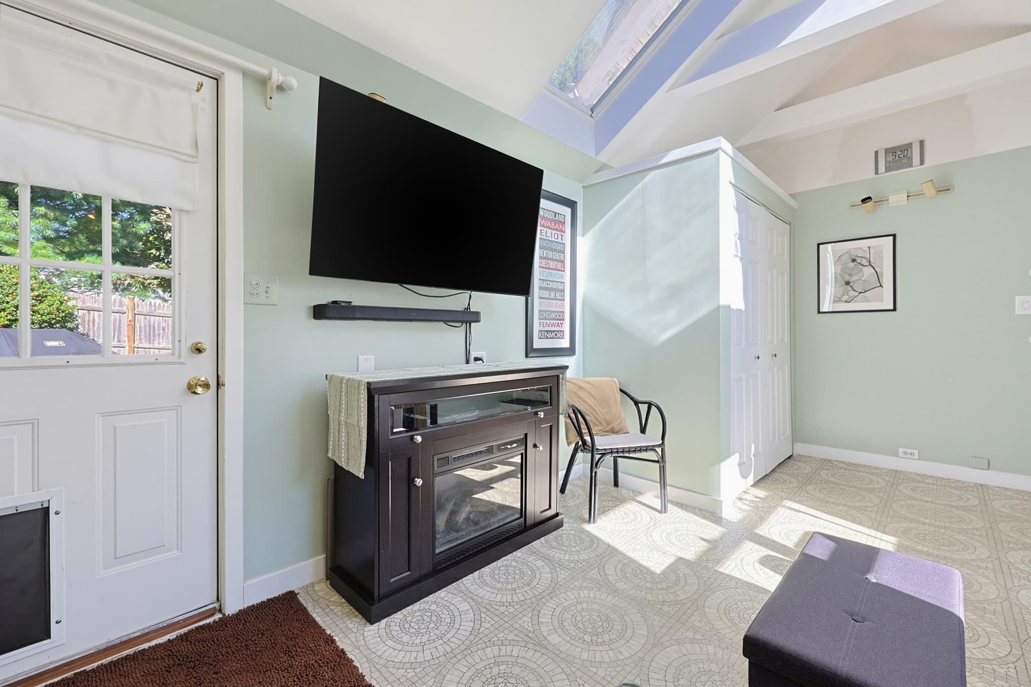 Single Family Residence at 136 East Street, North Attleboro MA 02760, North Attleboro, photo 7 of 36