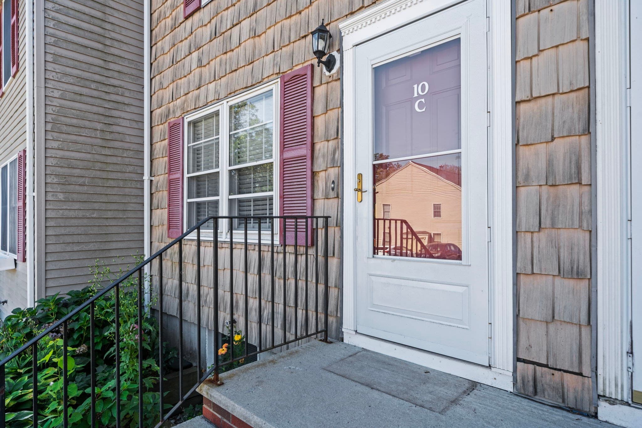 Condominium at 10 Oliver # C, Haverhill MA 01832, Haverhill, photo 2 of 33