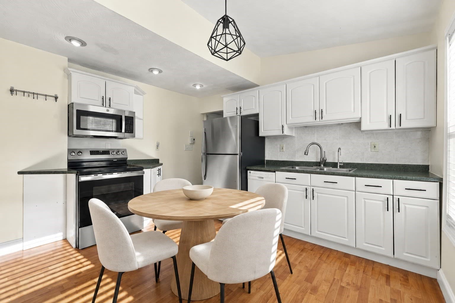 Condominium at 51 Albion St # B, Medford MA 02155, Medford, photo 3 of 11