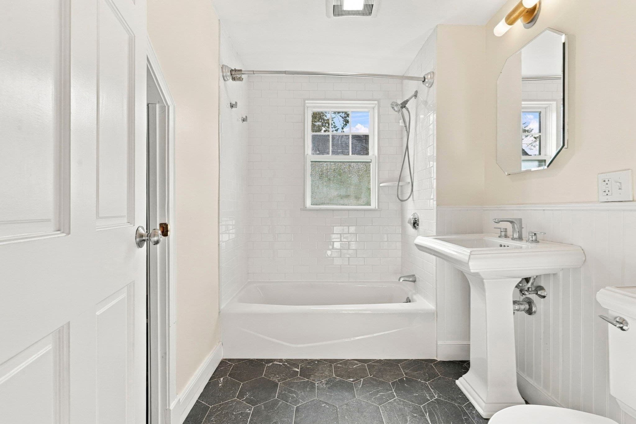 Condominium at 51 Albion St # B, Medford MA 02155, Medford, photo 8 of 11