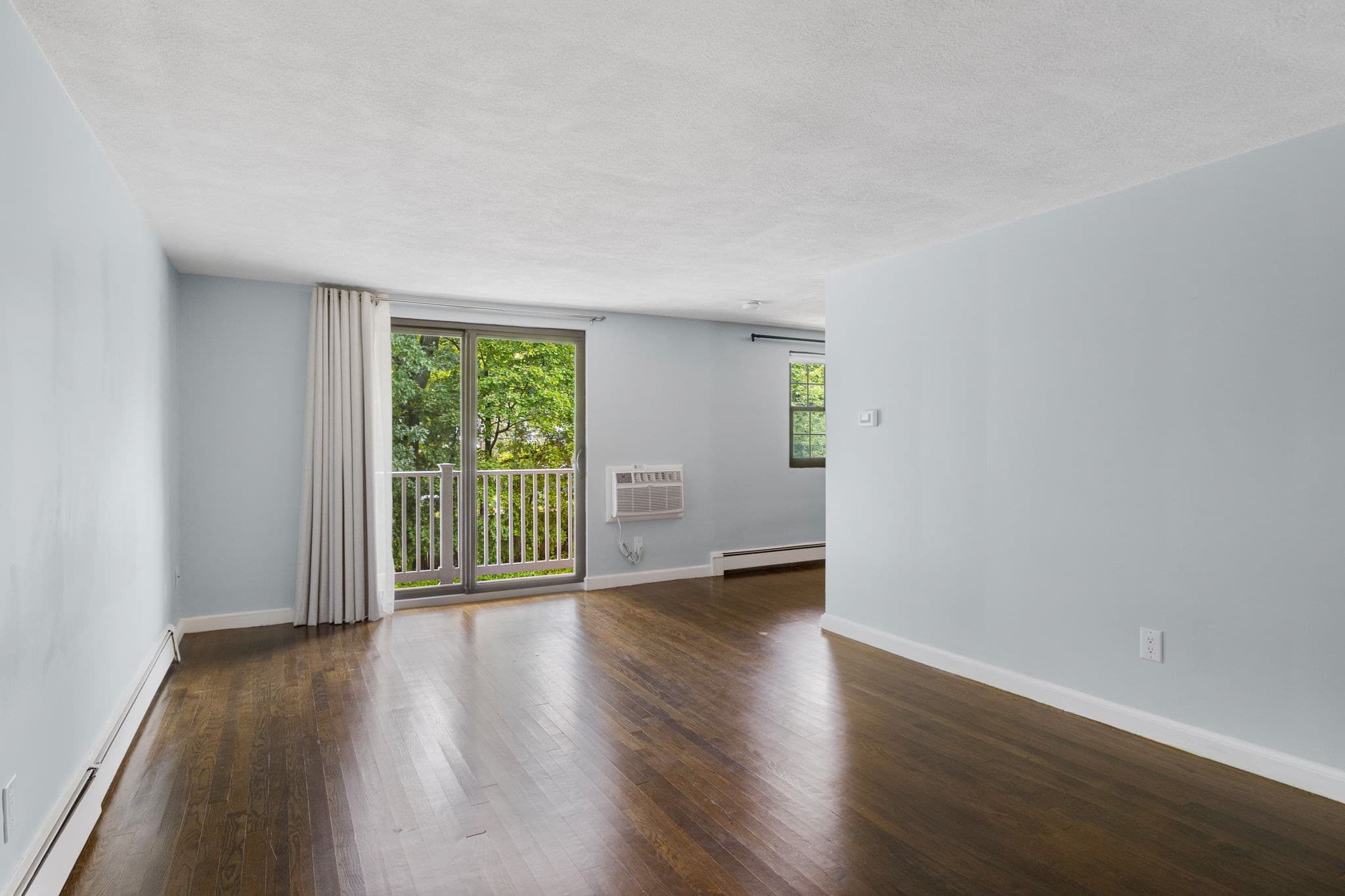 Condominium at 72 Renwick Rd # B, Wakefield MA 01880, Wakefield, photo 2 of 17