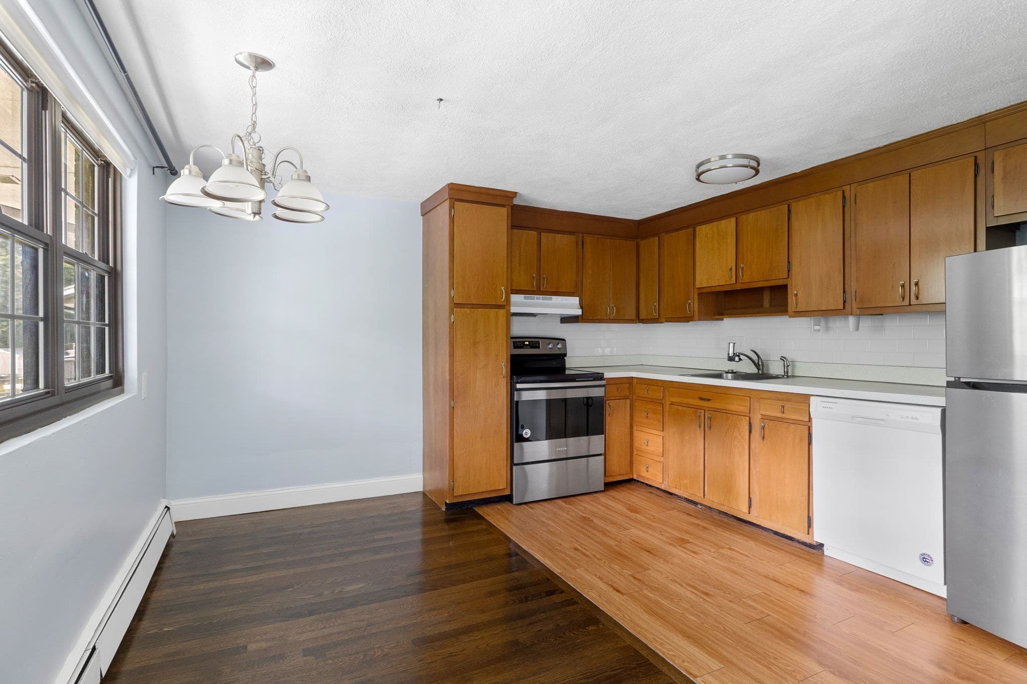 Condominium at 72 Renwick Rd # B, Wakefield MA 01880, Wakefield, photo 4 of 17