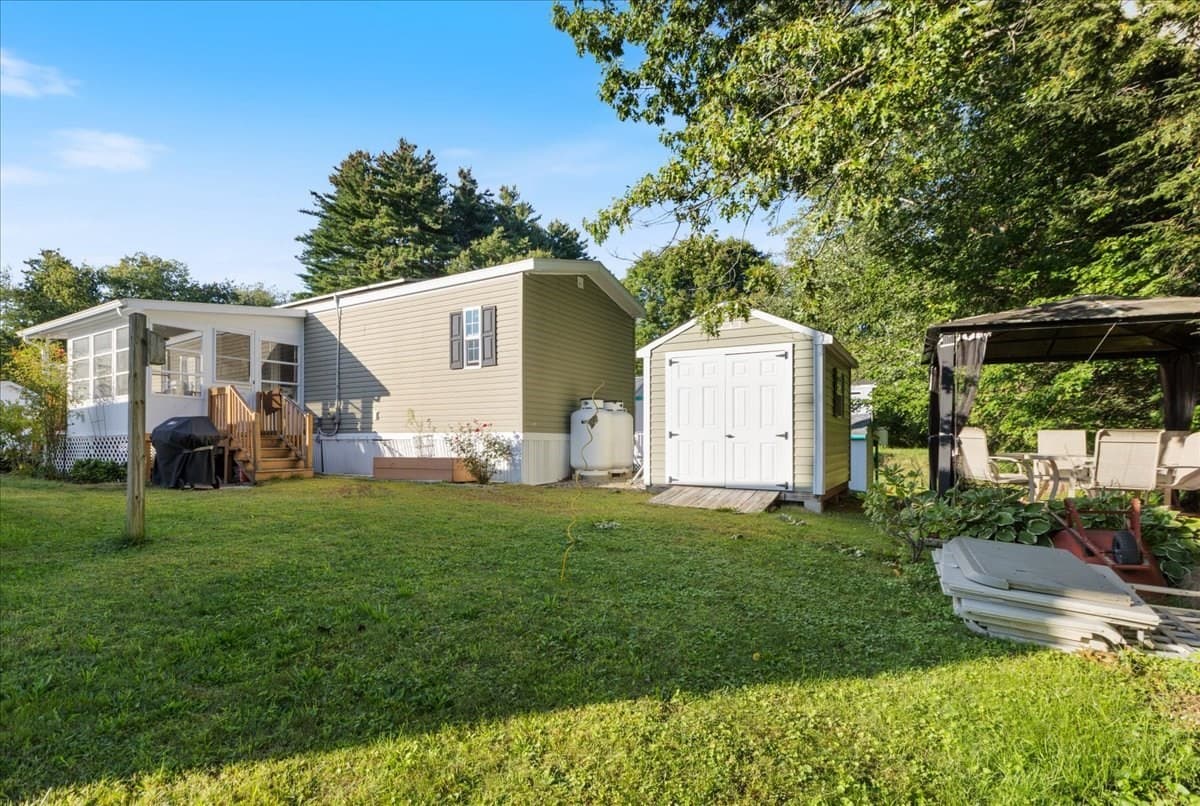 Mobile Home at 22 Willow Road, Newton NH 03858, Newton, photo 27 of 29