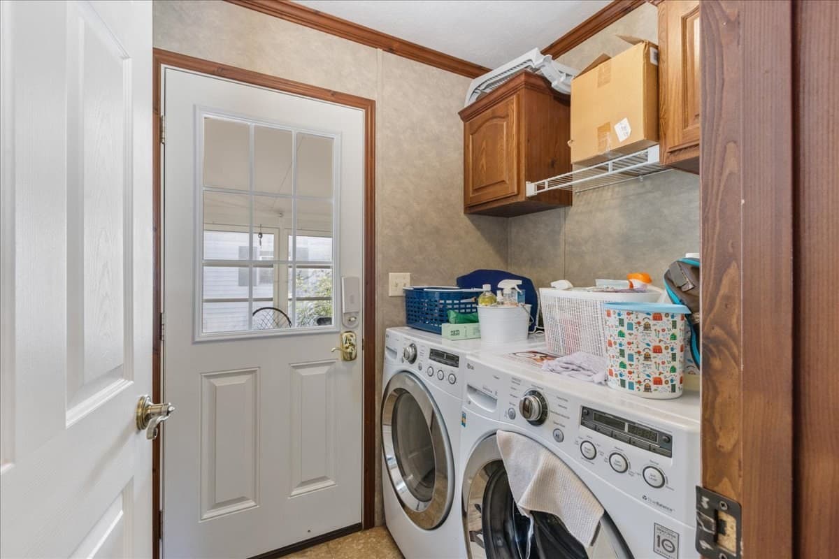 Mobile Home at 22 Willow Road, Newton NH 03858, Newton, photo 17 of 29