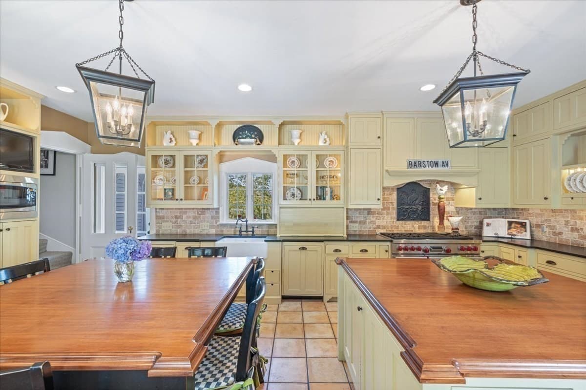Single Family Residence at 65 Washington St, Hanover MA 02339, Hanover, photo 18 of 42