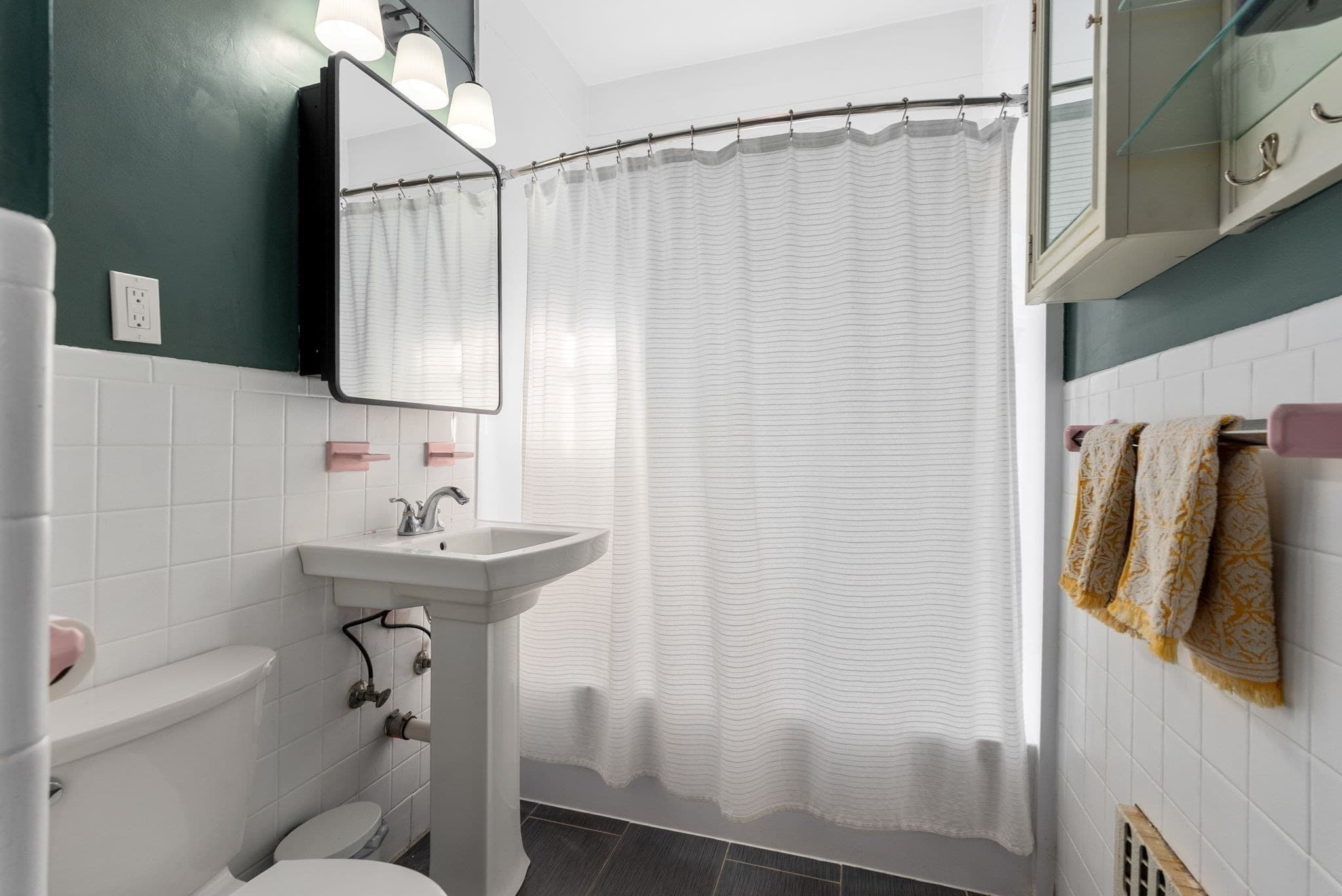 Condominium at 266 Fellsway West # 3, Medford MA 02155, Medford, photo 11 of 17
