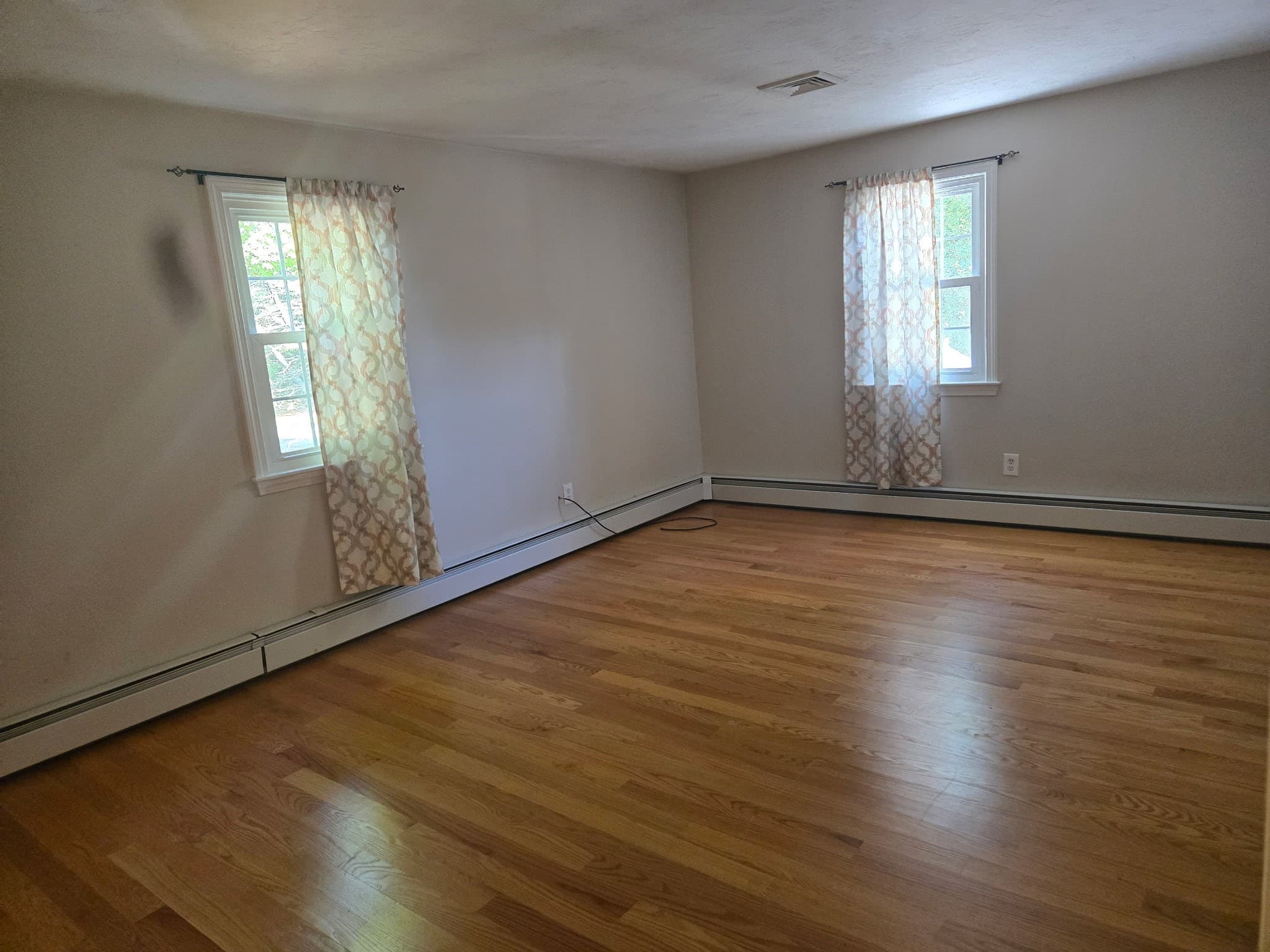 Single Family Residence at 23 Kings Row Ln, Framingham MA 01701, Framingham, photo 21 of 28