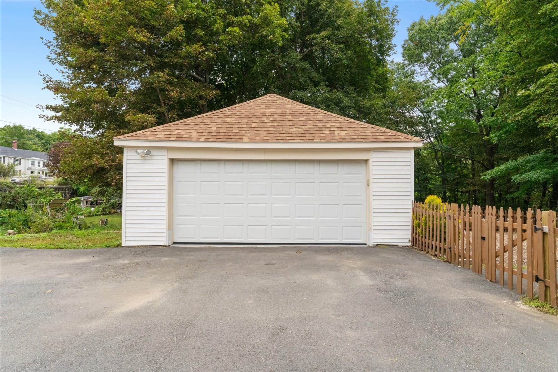 Single Family Residence at 191 Pleasant St, Leominster MA 01453, Leominster, photo 17 of 24