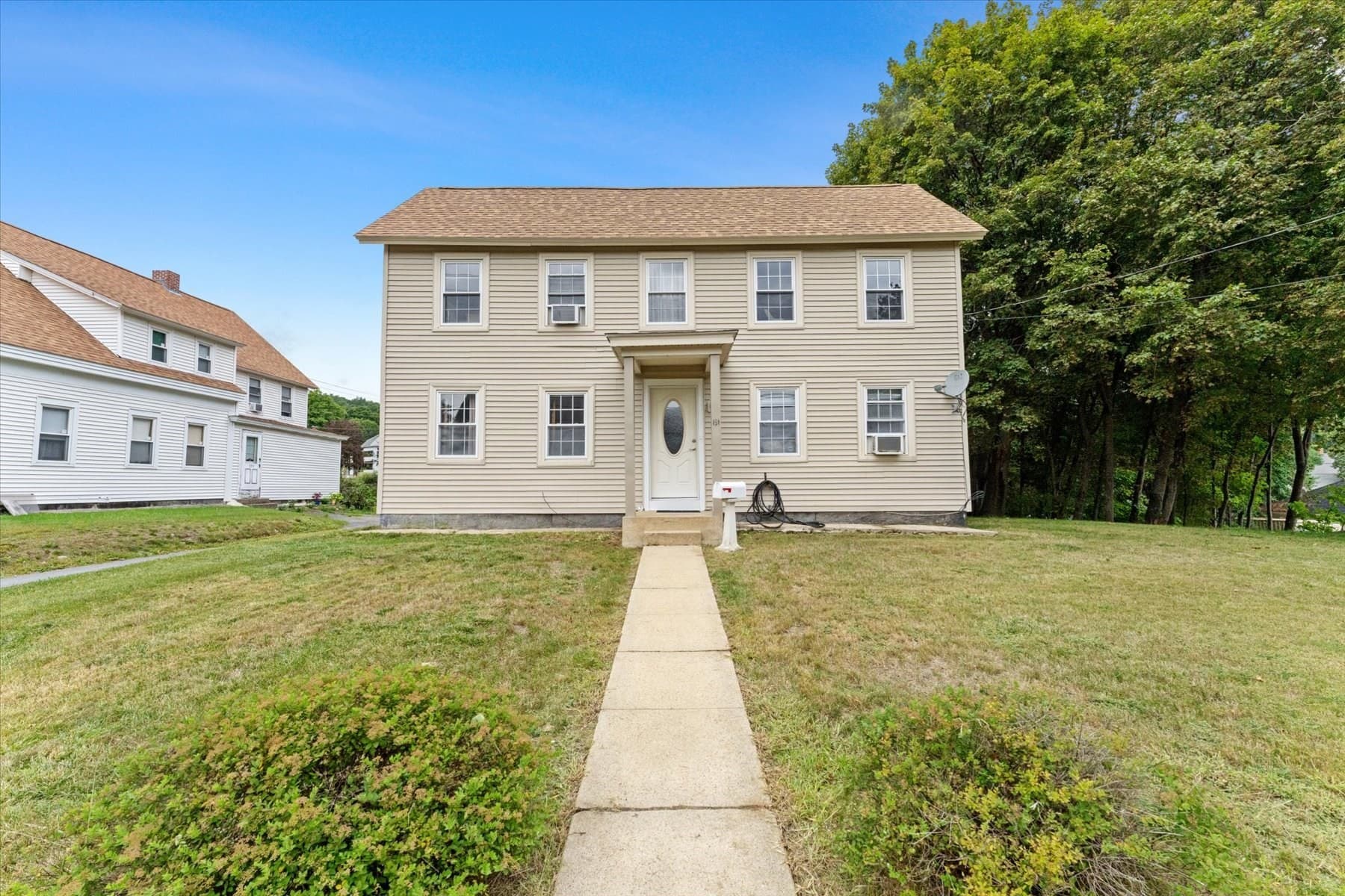 191 Pleasant St, Leominster MA 01453