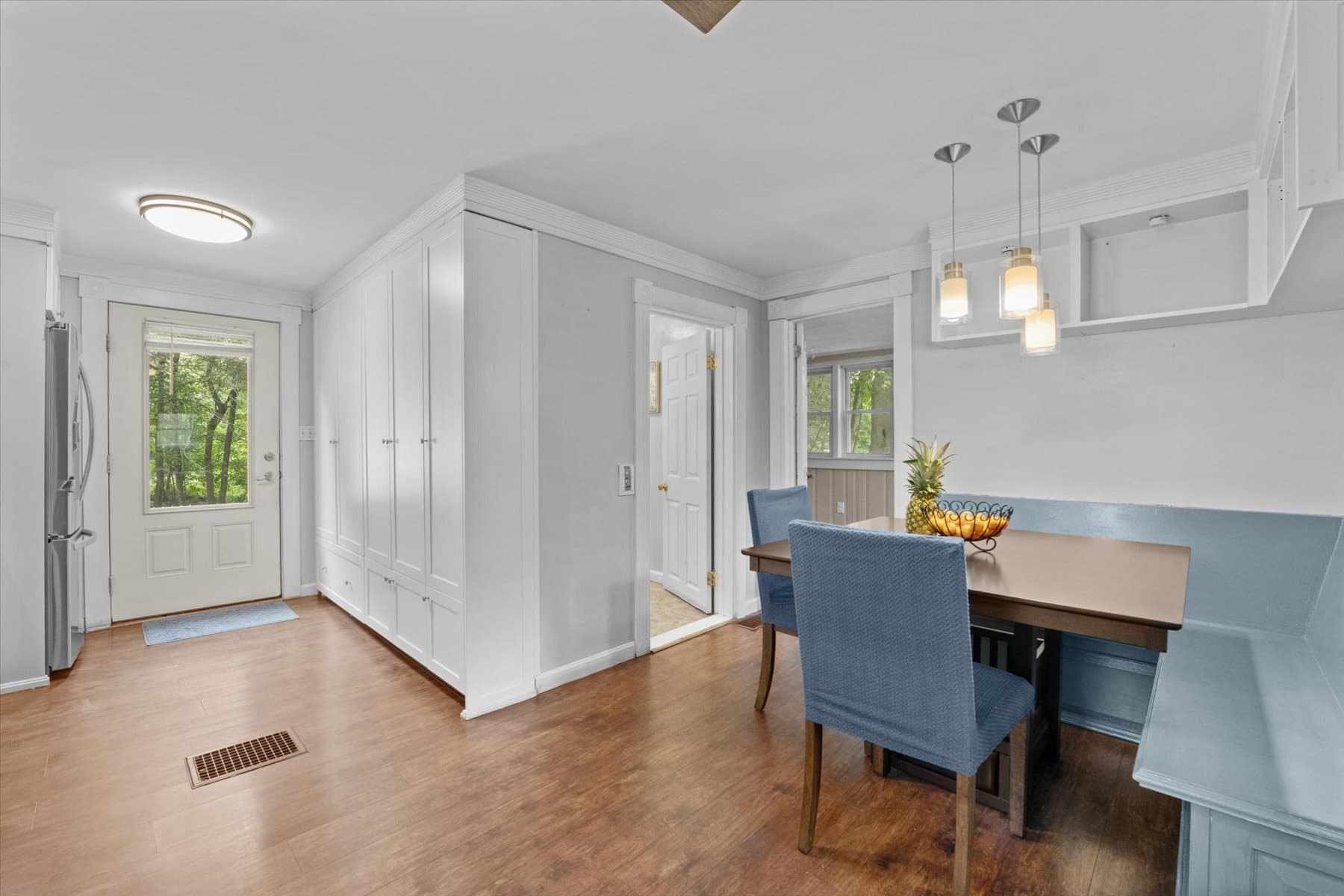 Single Family Residence at 191 Pleasant St, Leominster MA 01453, Leominster, photo 8 of 24