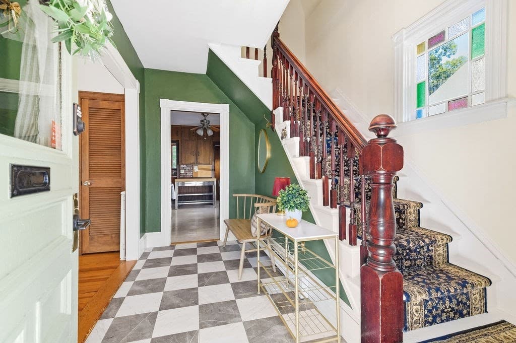 Single Family Residence at 12 Claflin St, Attleboro MA 02703, Attleboro, photo 6 of 42