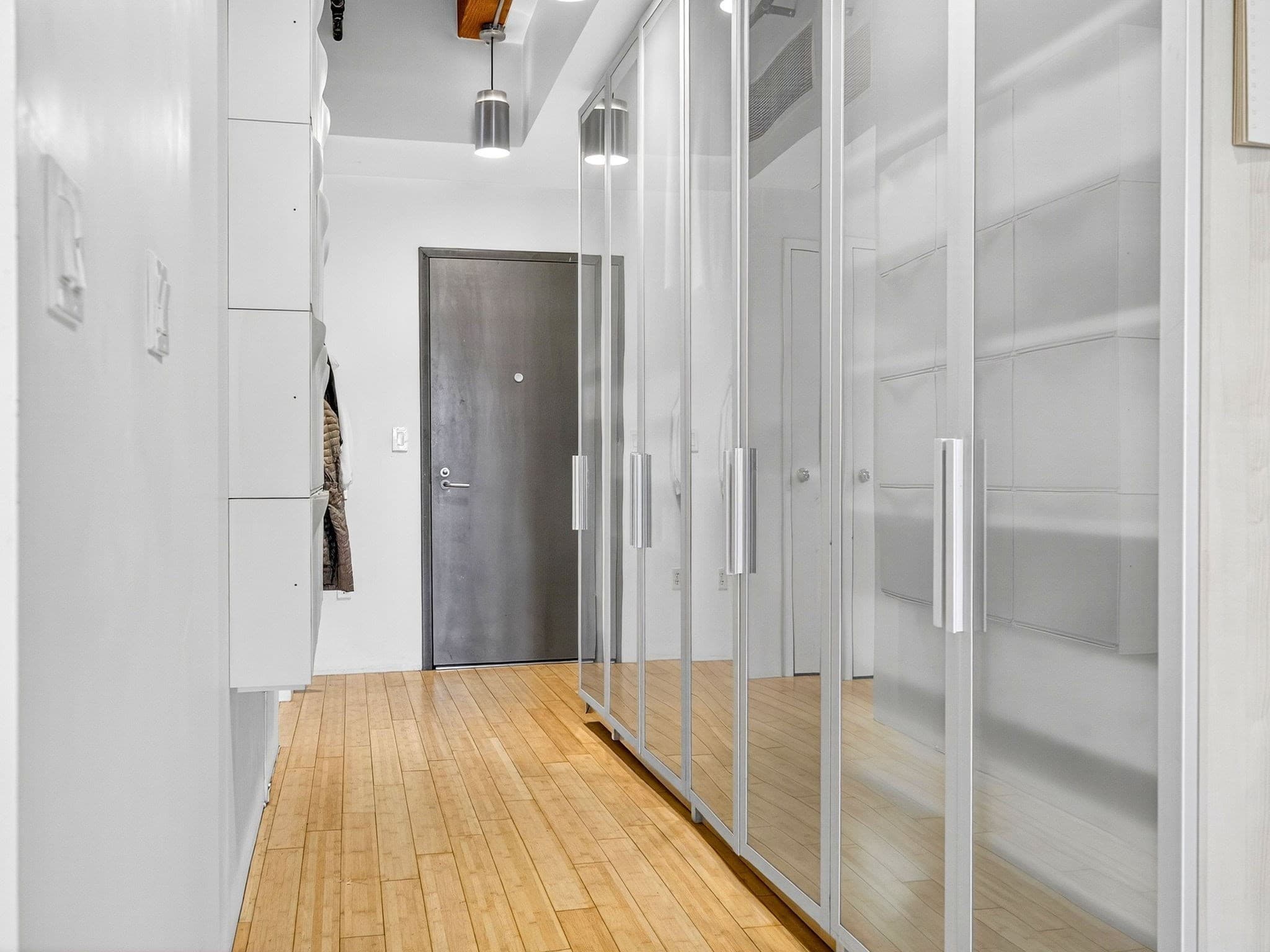Condominium at 9 West Broadway # 508, Boston MA 02127, photo 3 of 24