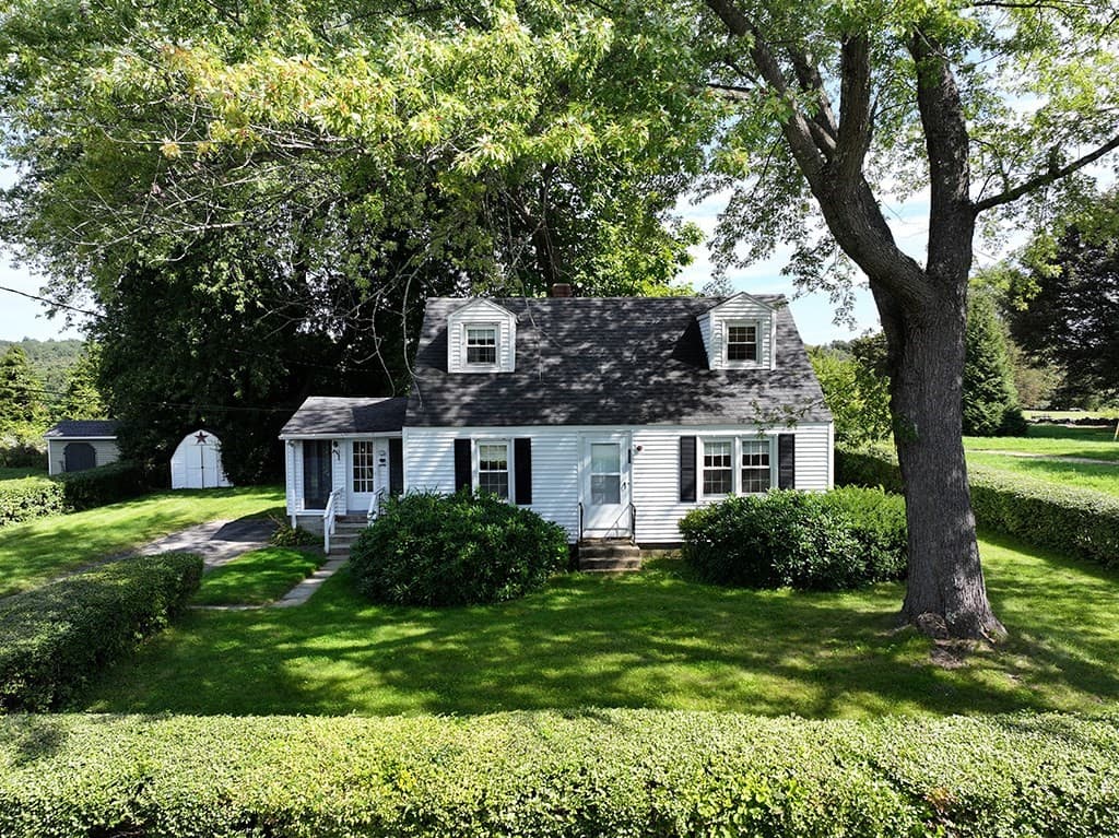 Single Family Residence at 255 Pleasant Street, Lunenburg MA 01462, Lunenburg, photo 2 of 25