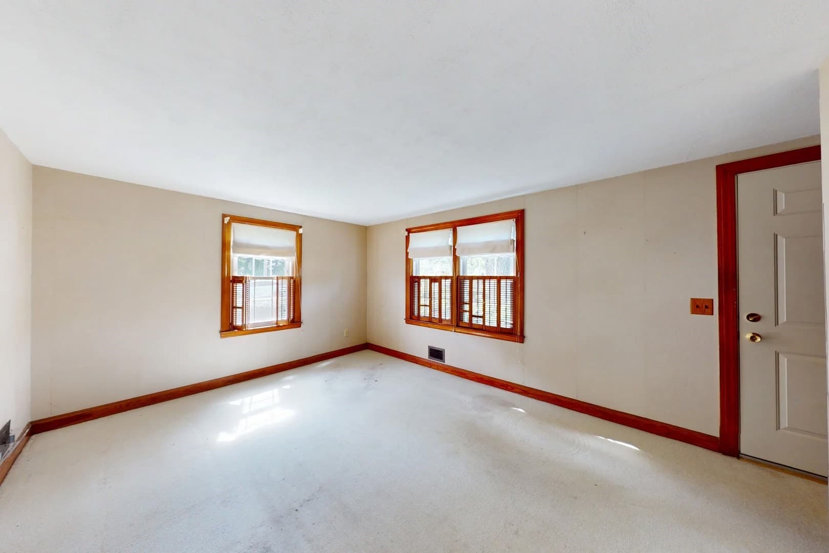 Single Family Residence at 255 Pleasant Street, Lunenburg MA 01462, Lunenburg, photo 32 of 34