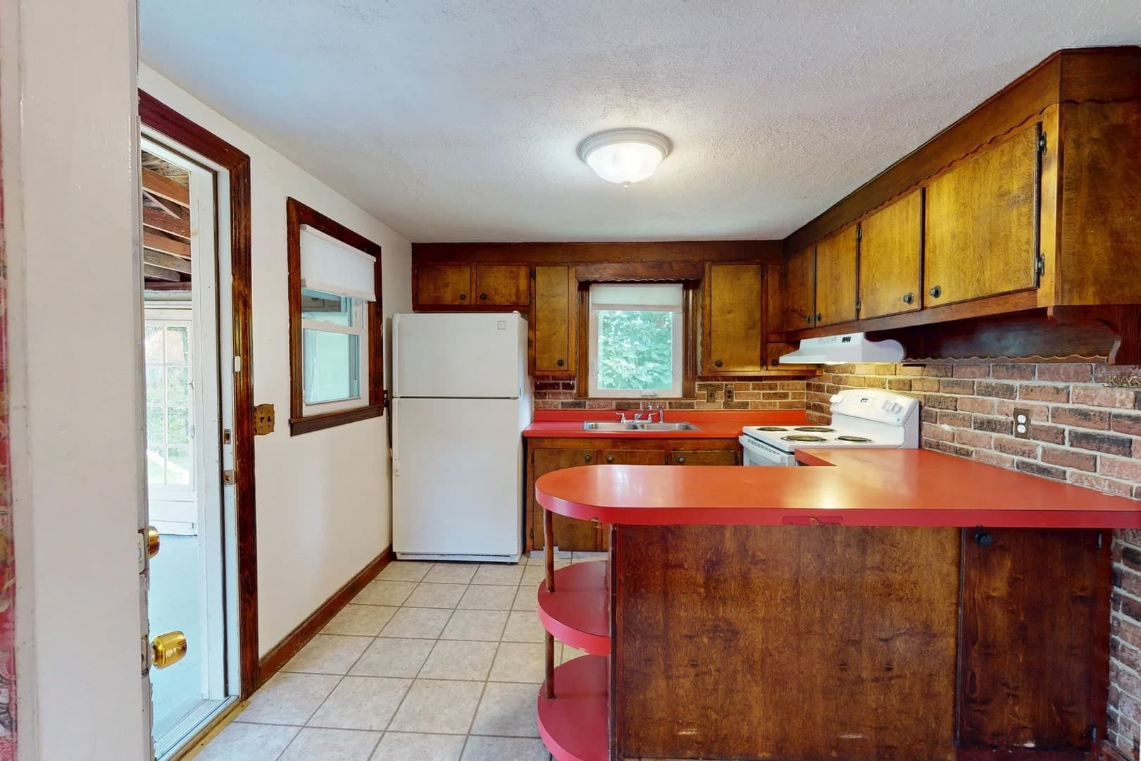 Single Family Residence at 255 Pleasant Street, Lunenburg MA 01462, Lunenburg, photo 29 of 34