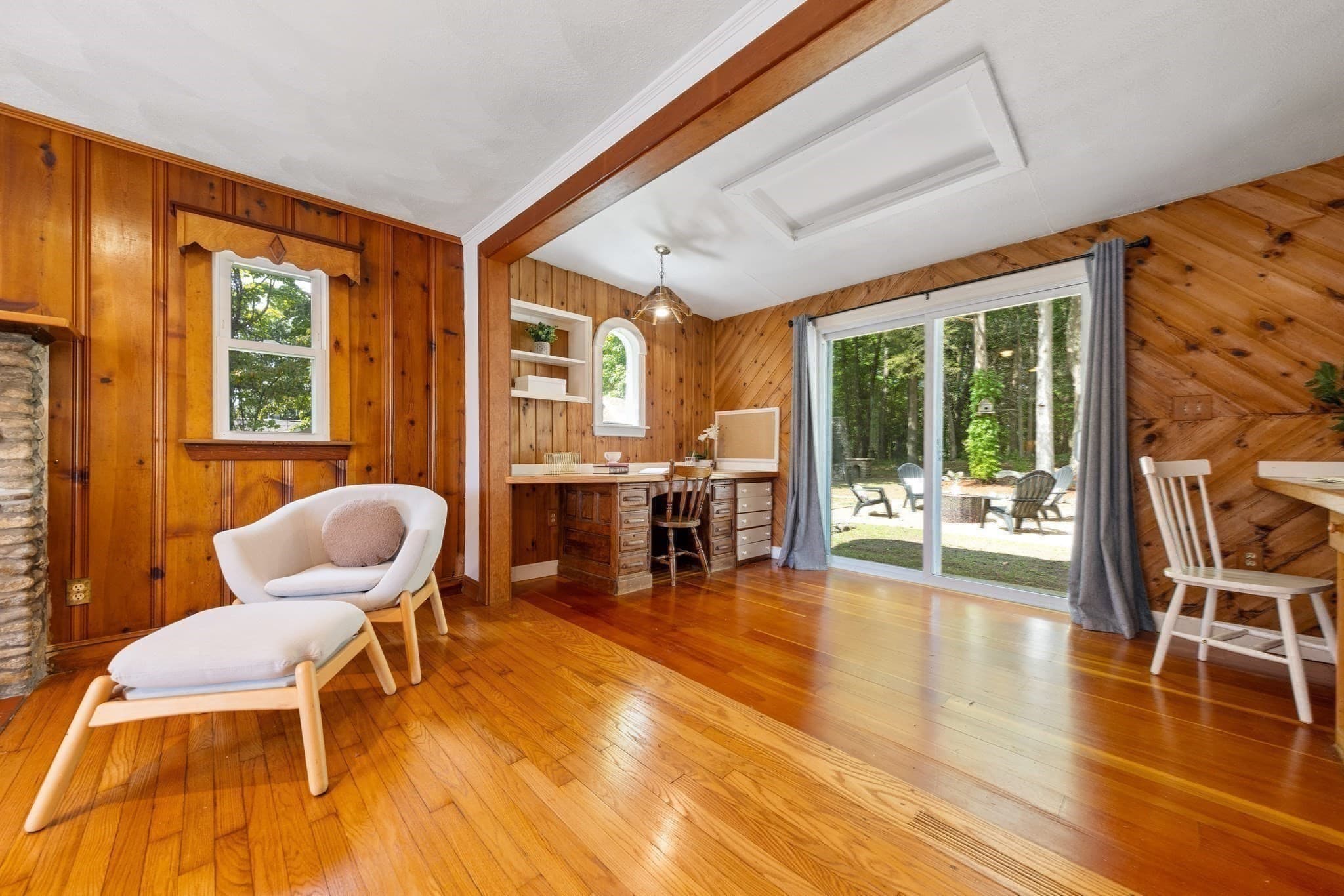 Single Family Residence at 15 Friendship St, Billerica MA 01821, Billerica, photo 8 of 42