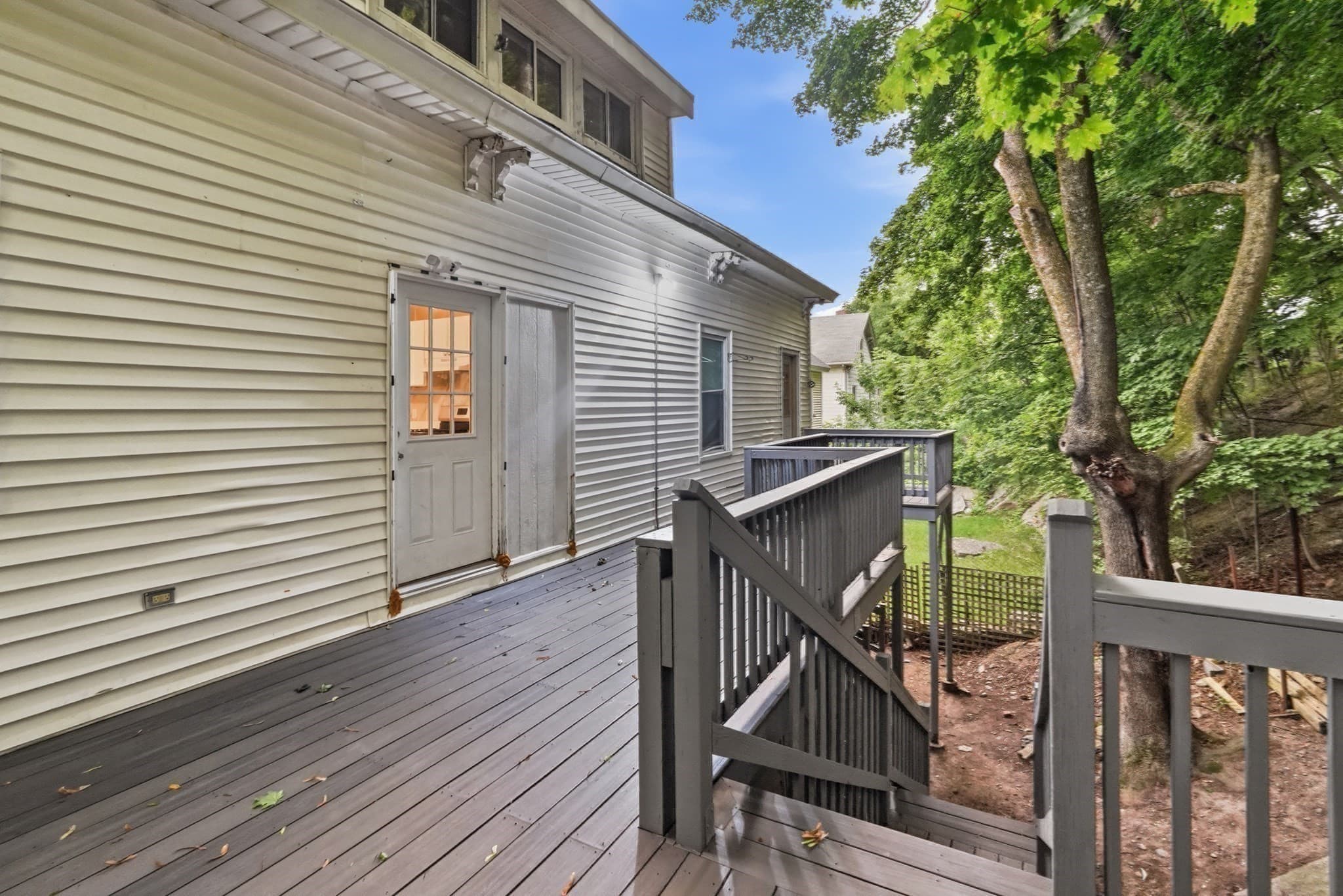 4 Family at 1 Oak St, Clinton MA 01510, Clinton, photo 15 of 40