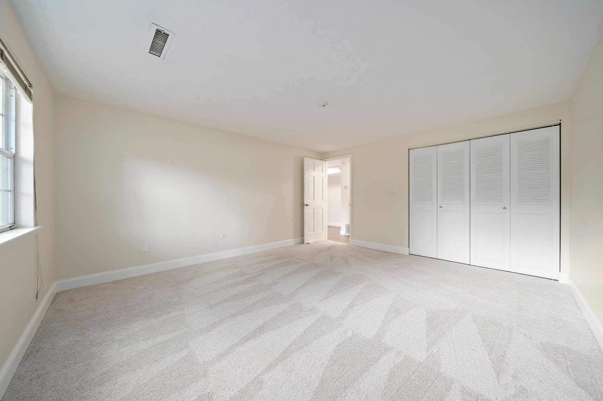 Condominium at 18 Kingswood Dr # 5, Abington MA 02351, Abington, photo 16 of 21