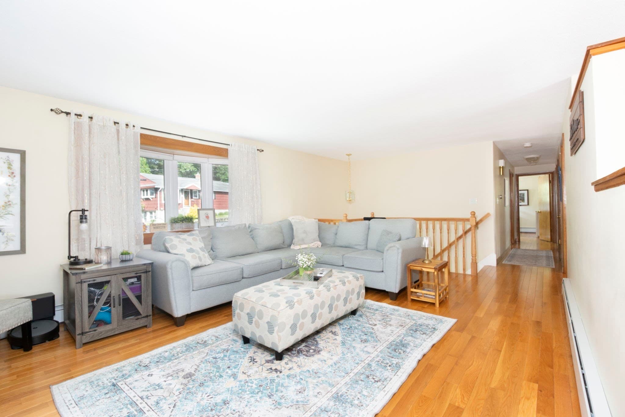 Single Family Residence at 4 Carter Rd, Worcester MA 01609, Worcester, photo 5 of 36