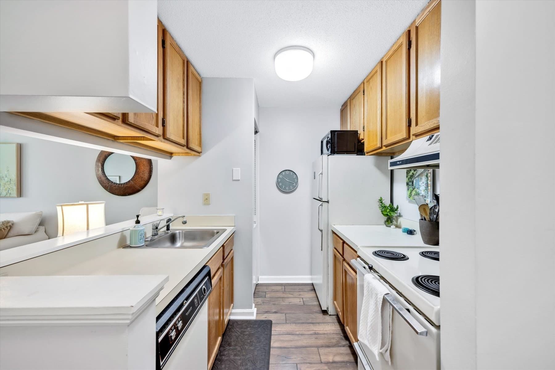 Condominium at 101 Fletcher Ln # I, Brewster MA 02631, Brewster, photo 4 of 31