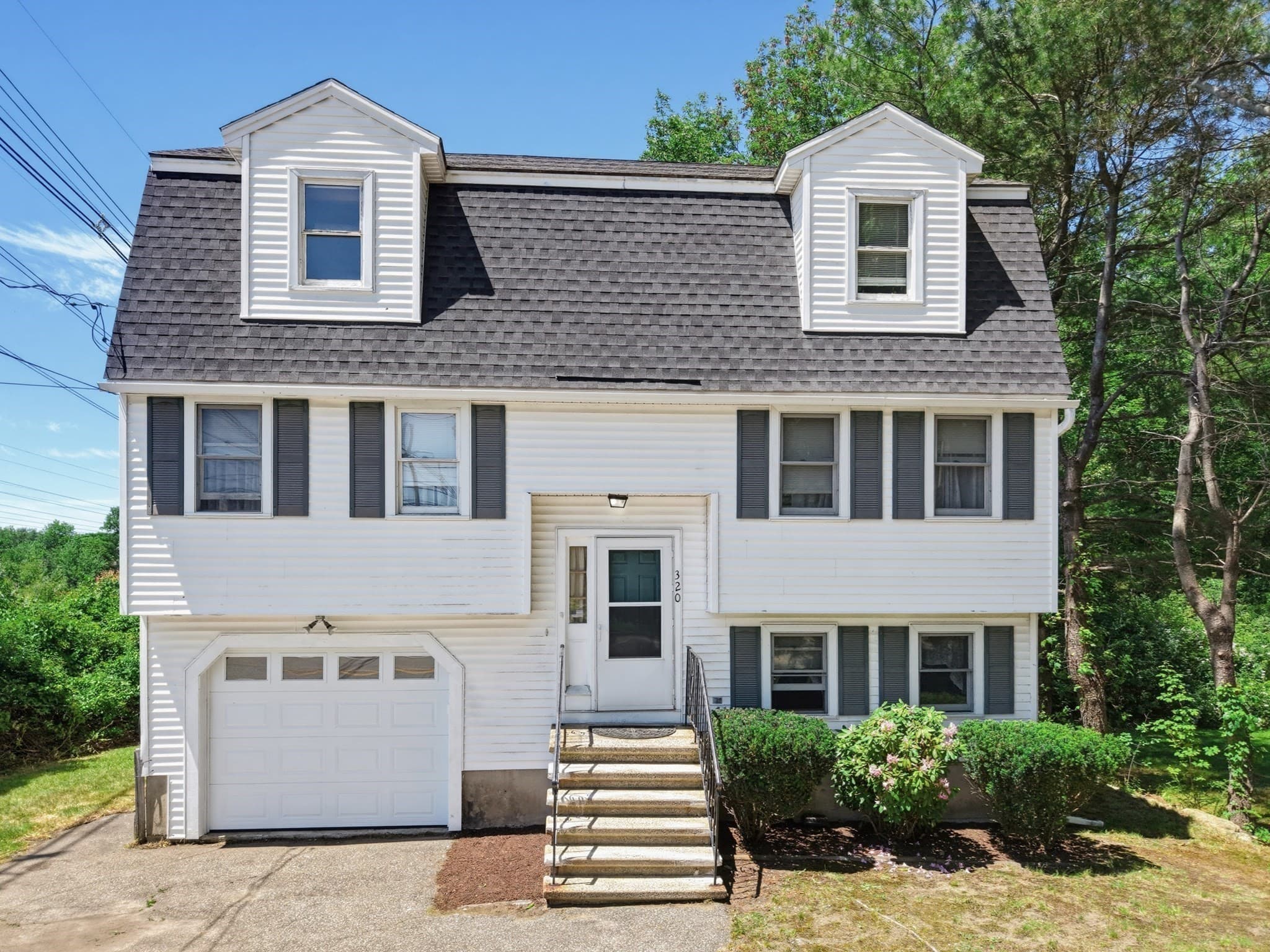 Single Family Residence at 320 North St, Tewksbury MA 01876, Tewksbury, photo 2 of 39