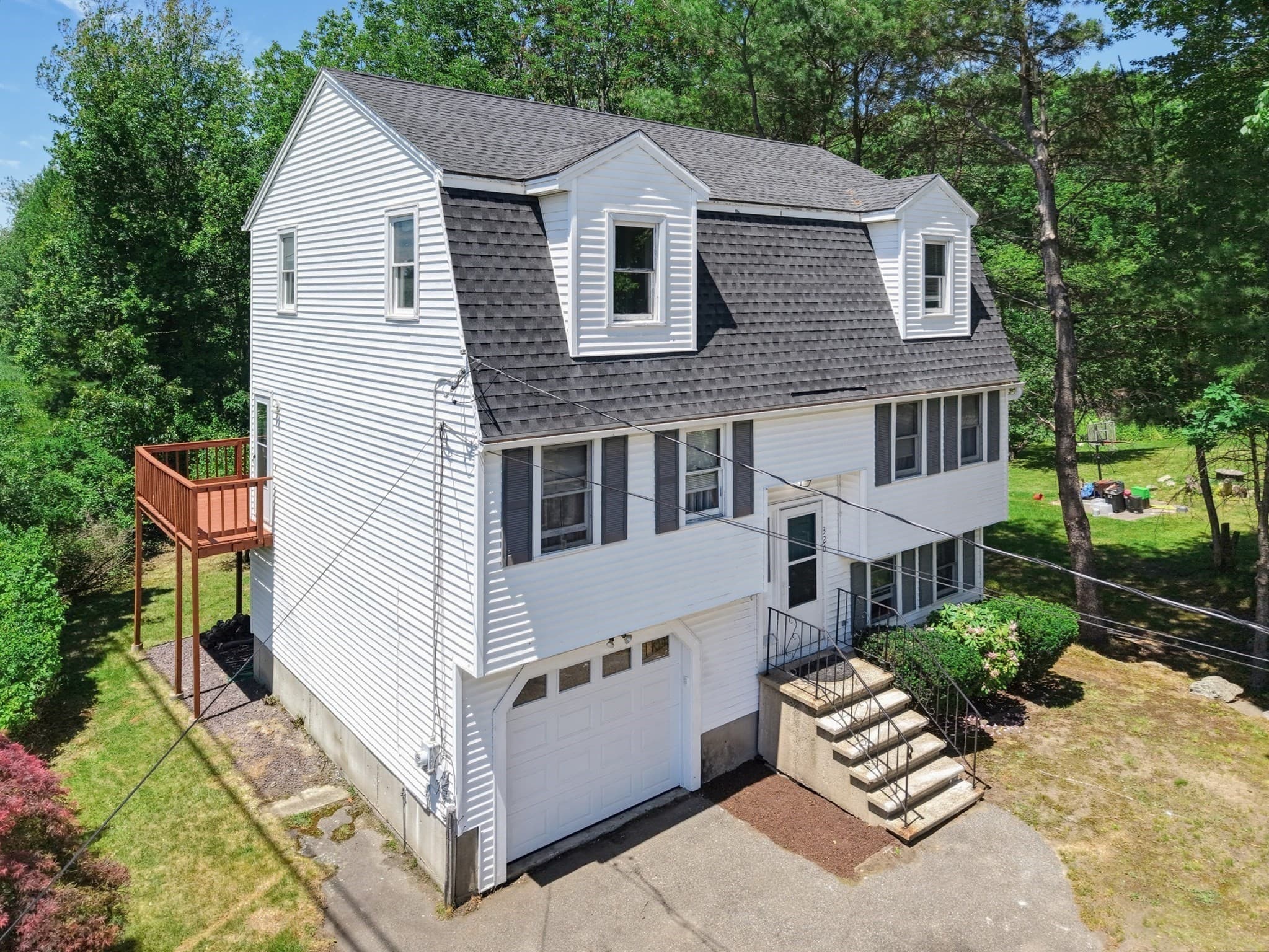 Single Family Residence at 320 North St, Tewksbury MA 01876, Tewksbury, photo 3 of 39