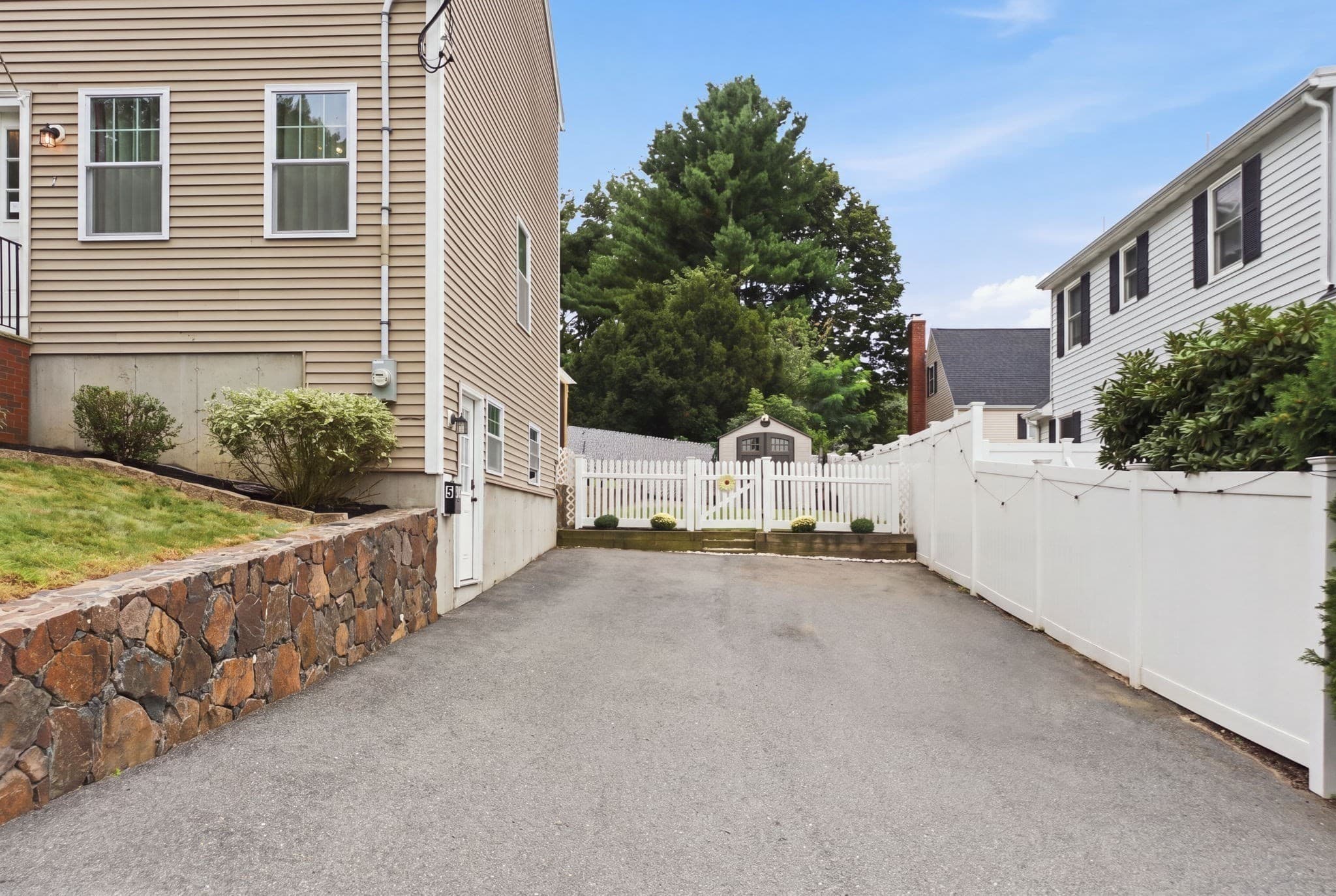 Single Family Residence at 5 Fairview Rd, Peabody MA 01960, Peabody, photo 39 of 41